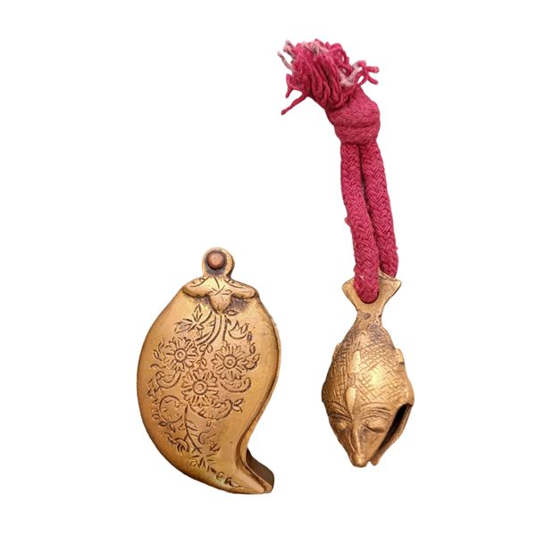 Indian container and rattle