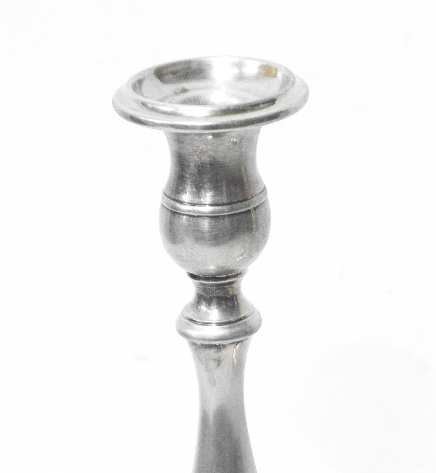 Coppia di candelieri monoforo in argento 800