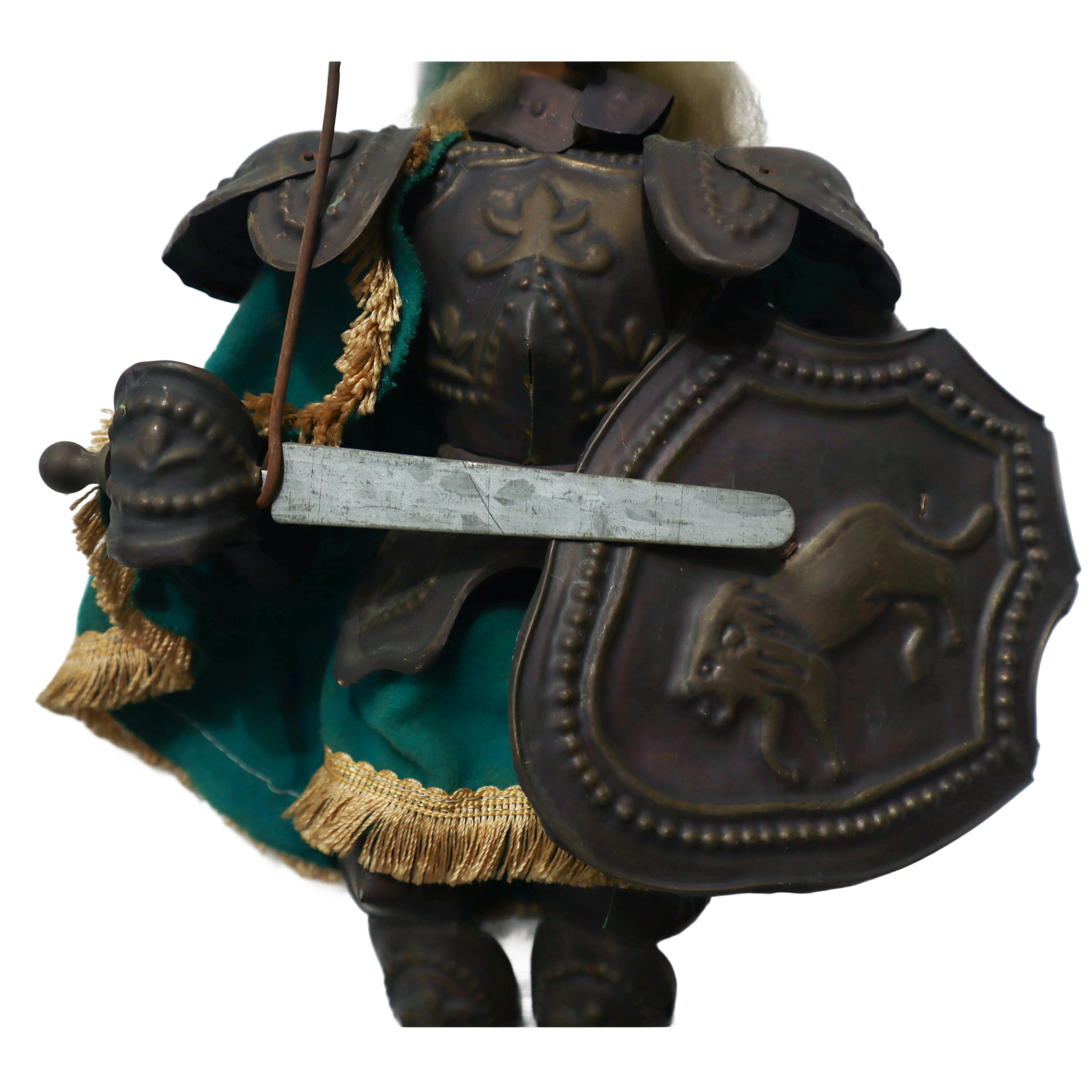 N°2 Pupi siciliani paladini con armatura in lamierino stampato e abiti in tessuto