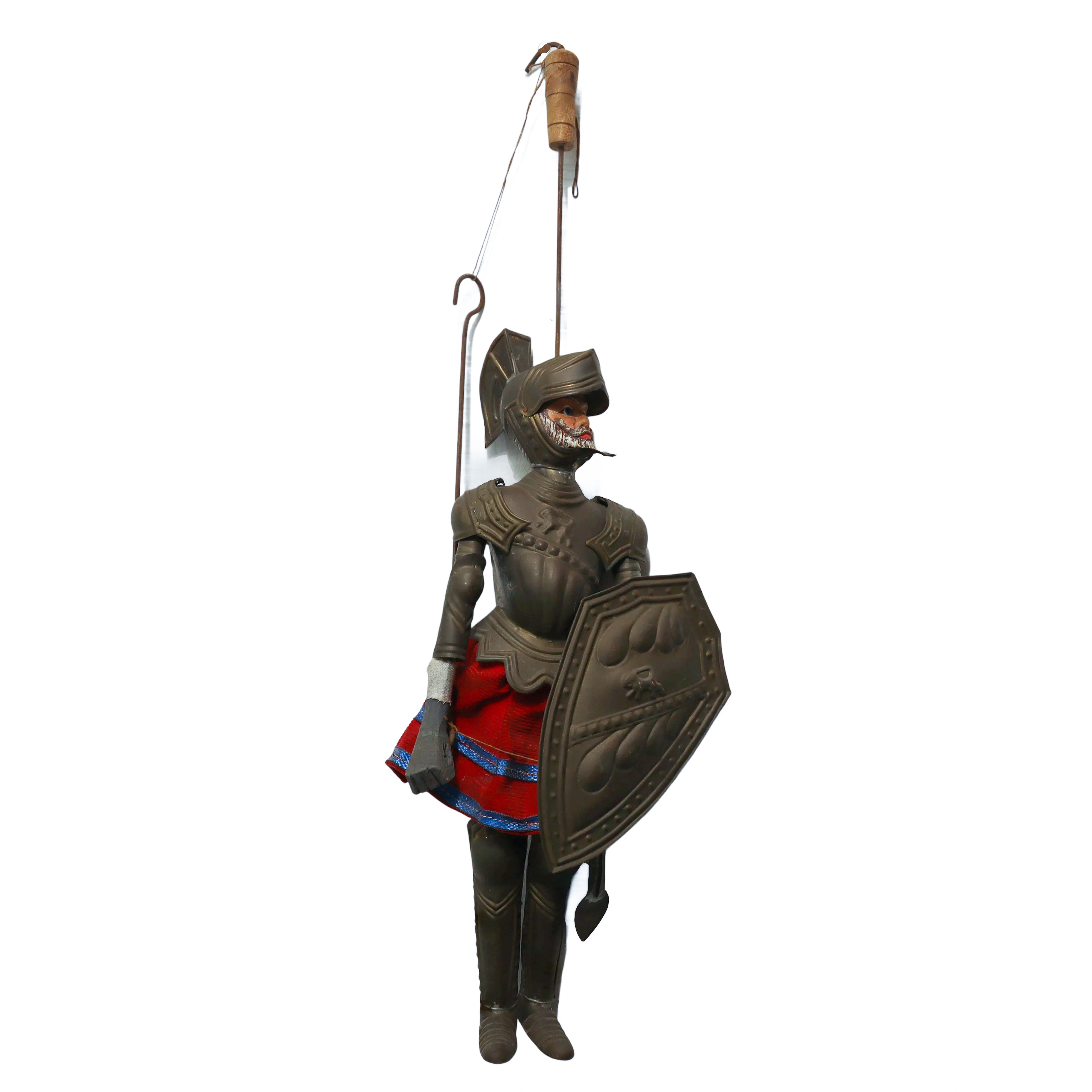 N°2 Pupi siciliani paladini con armatura in lamierino stampato e abiti in tessuto