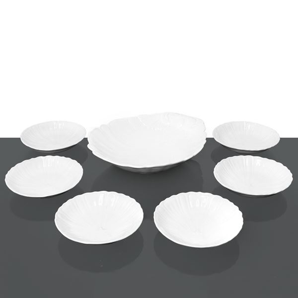 Set da antipasti in porcellana con decoro a conchiglia composto da 6 piattini piccoli e un piatto grande