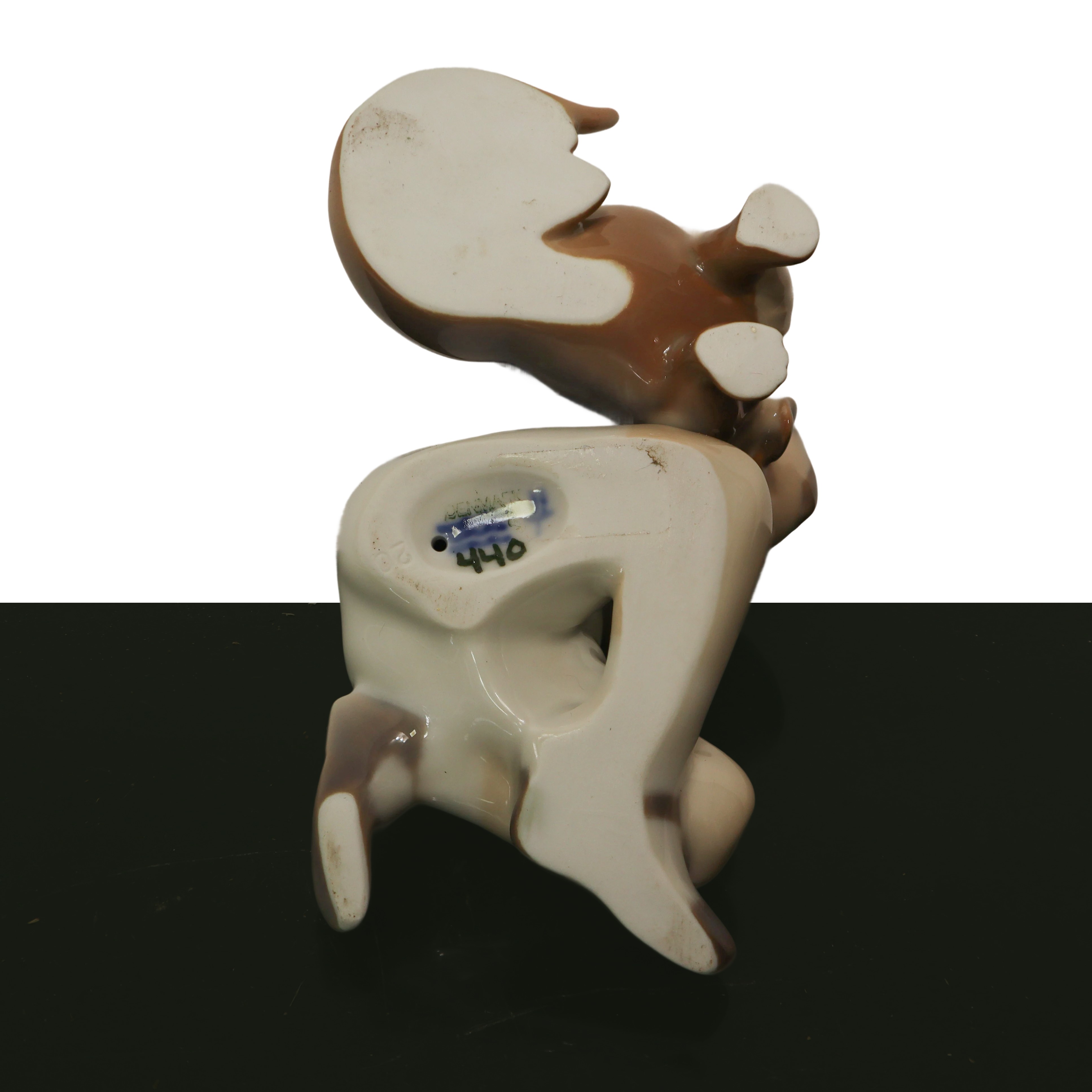 Royal Copenhagen Denmark - Bambino con Bassotto (figurina N°440)