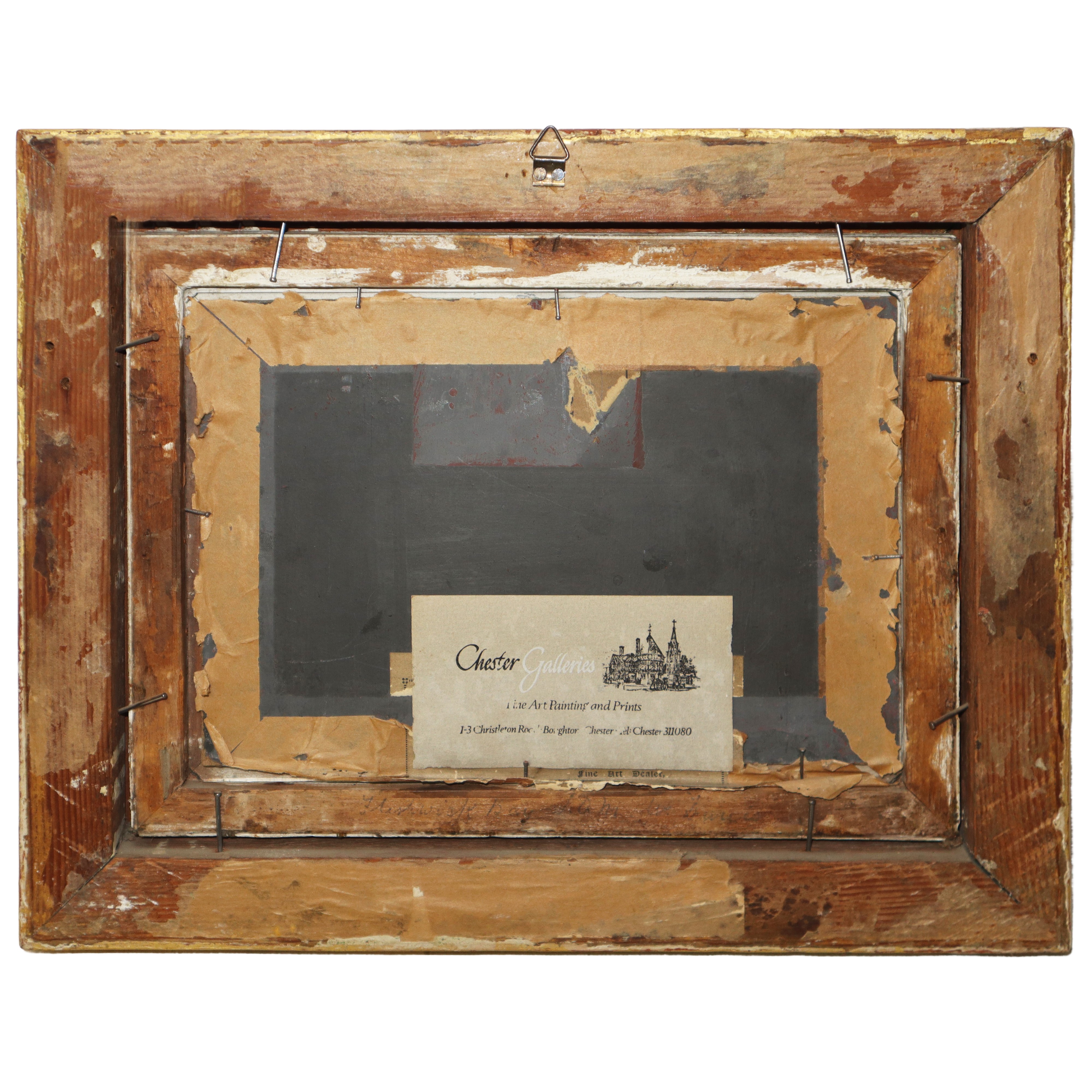 Paesaggio montano con lago e animali