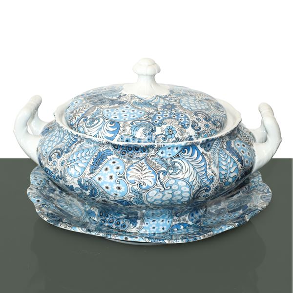 Ceramica  Ericina - Zuppiera con sottopiatto con fondo bianco e motivi decorativi floreali azzurri e blu