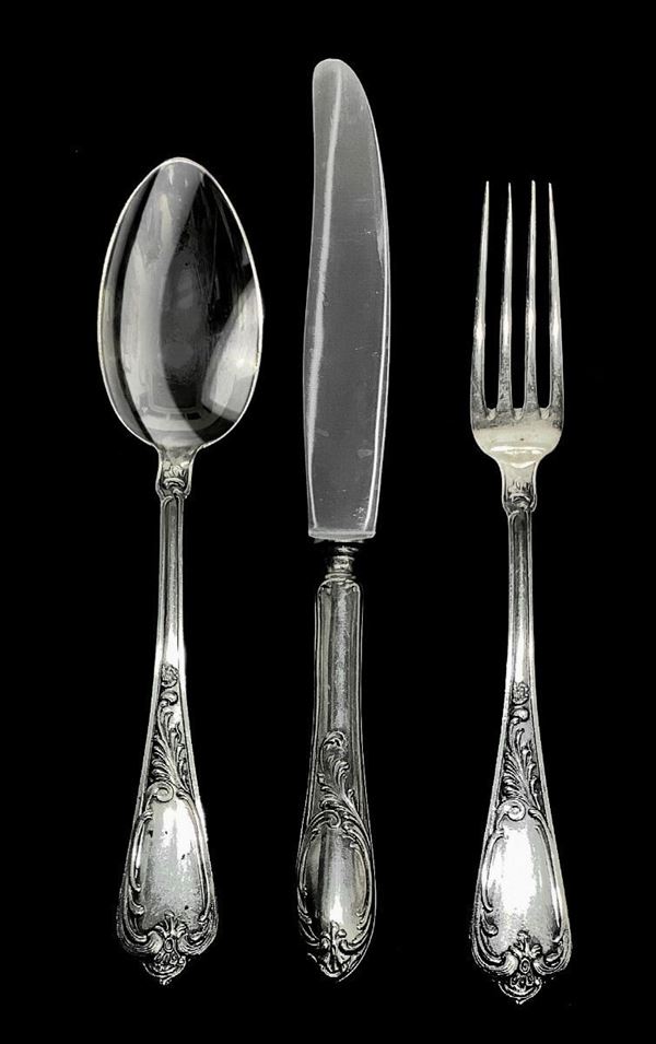 Cutlery set silver composed of 6 forks (350 gr), 6 tablespoons (400 grams) and 6 knives