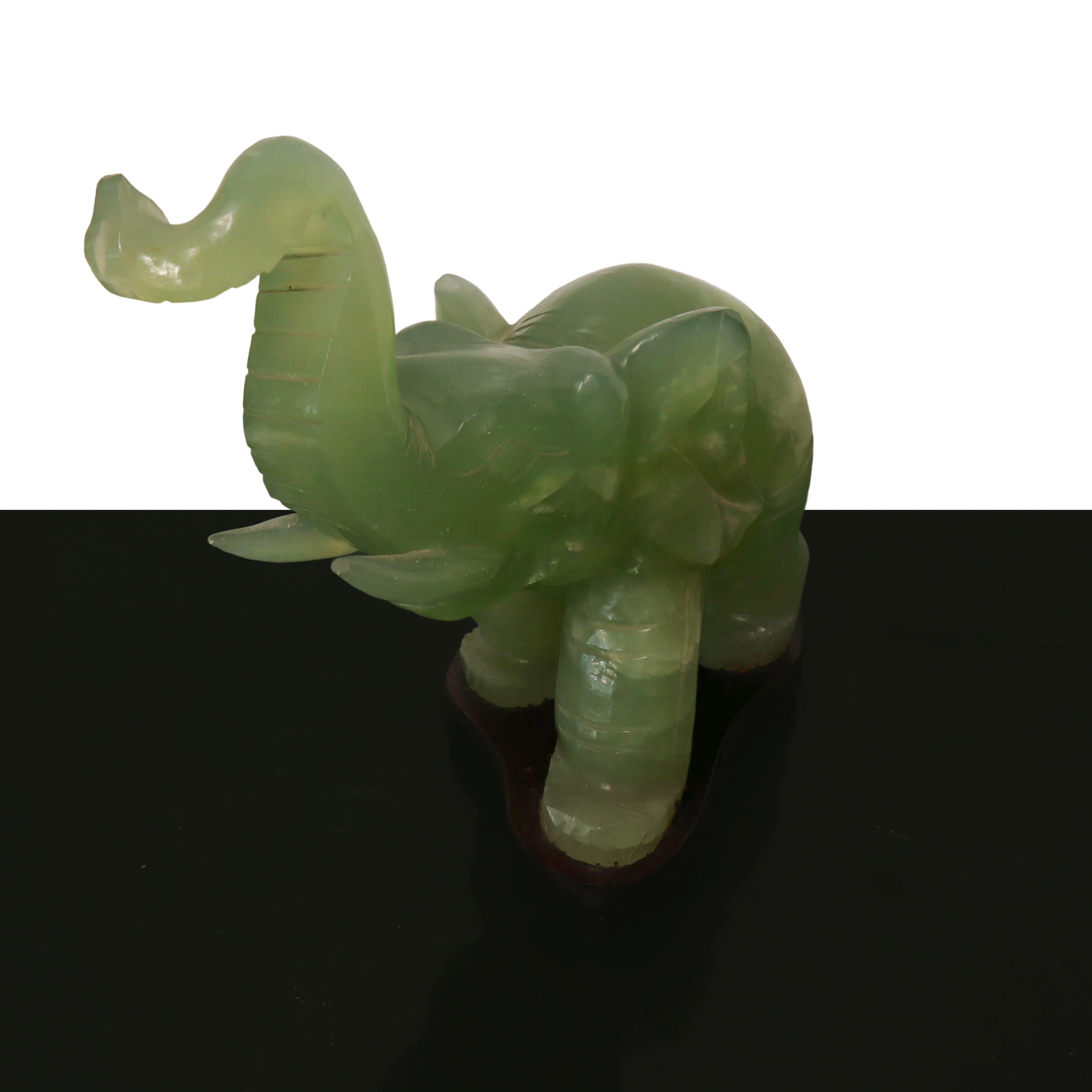 Elefante in Giada Verde