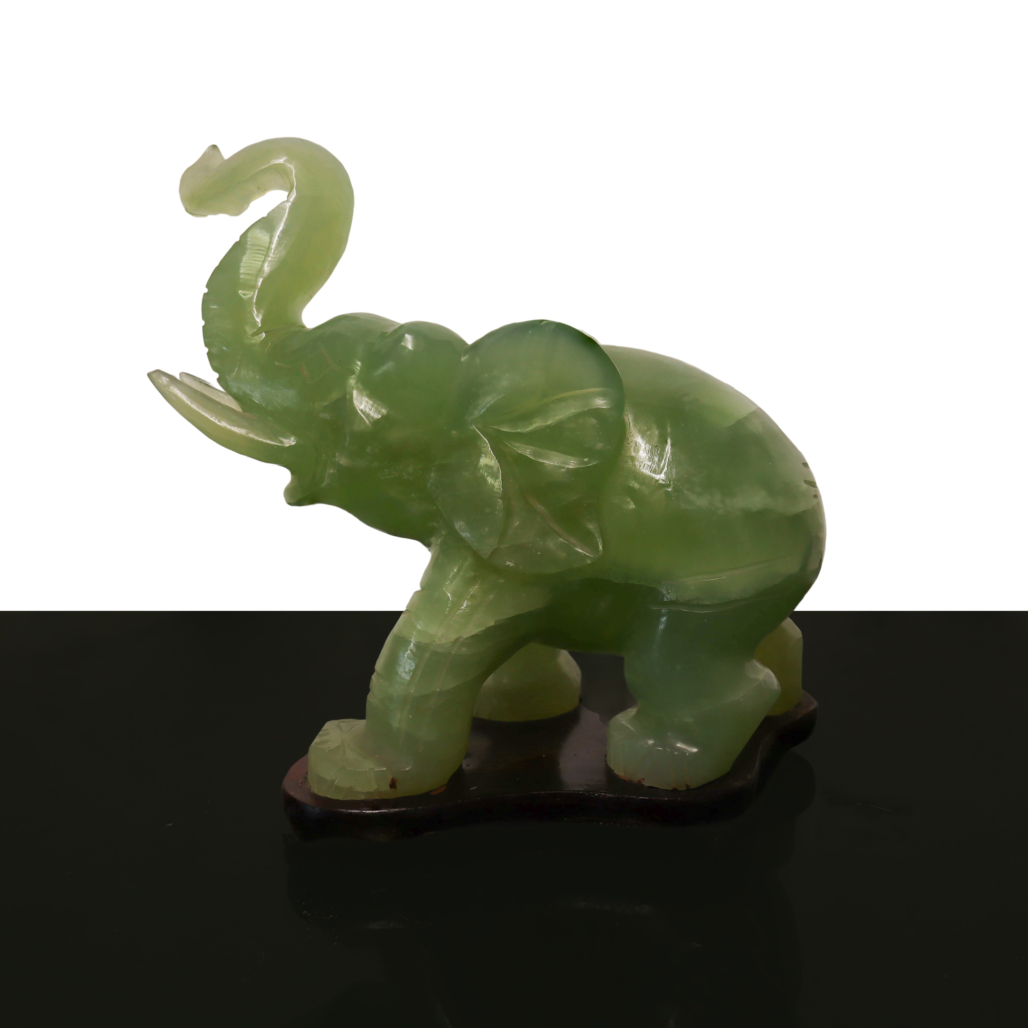 Elefante in Giada Verde