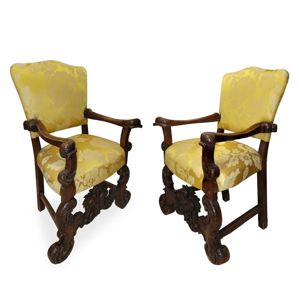 Pair of walnut high chairs carved and sculpted with acanthus leaves Louis XIV armchairs, Sicilian Baroque