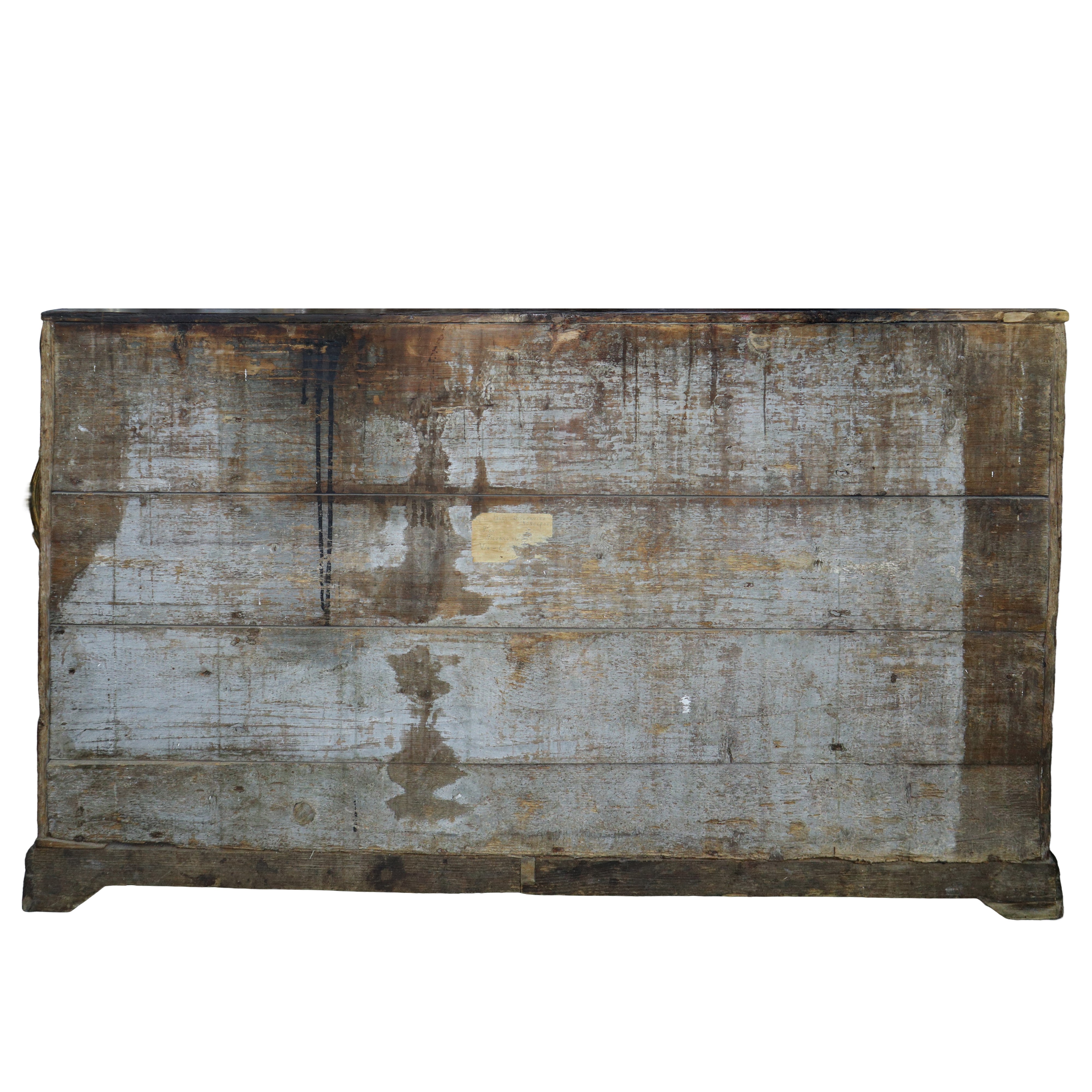 Credenza Bassa Scantonata in Legno di Abete con Piedi a Mensola con Due Sportelli Centrali e Due ...