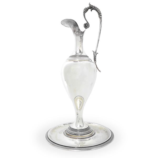 Anfora con vassoio stile impero in argento 800