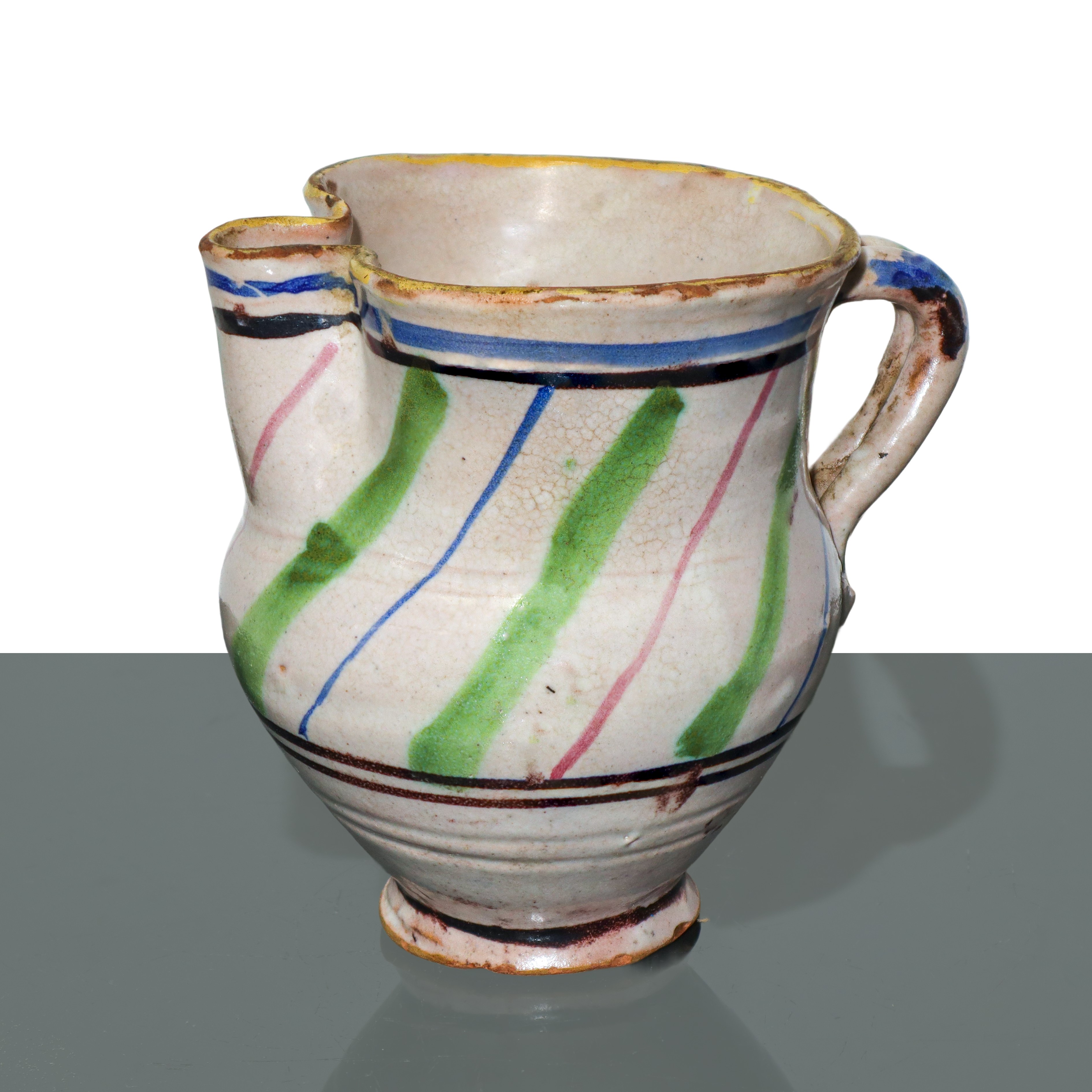 Versatoio con manico in maiolica di Caltagirone invetriato smaltato e dipinto policromo