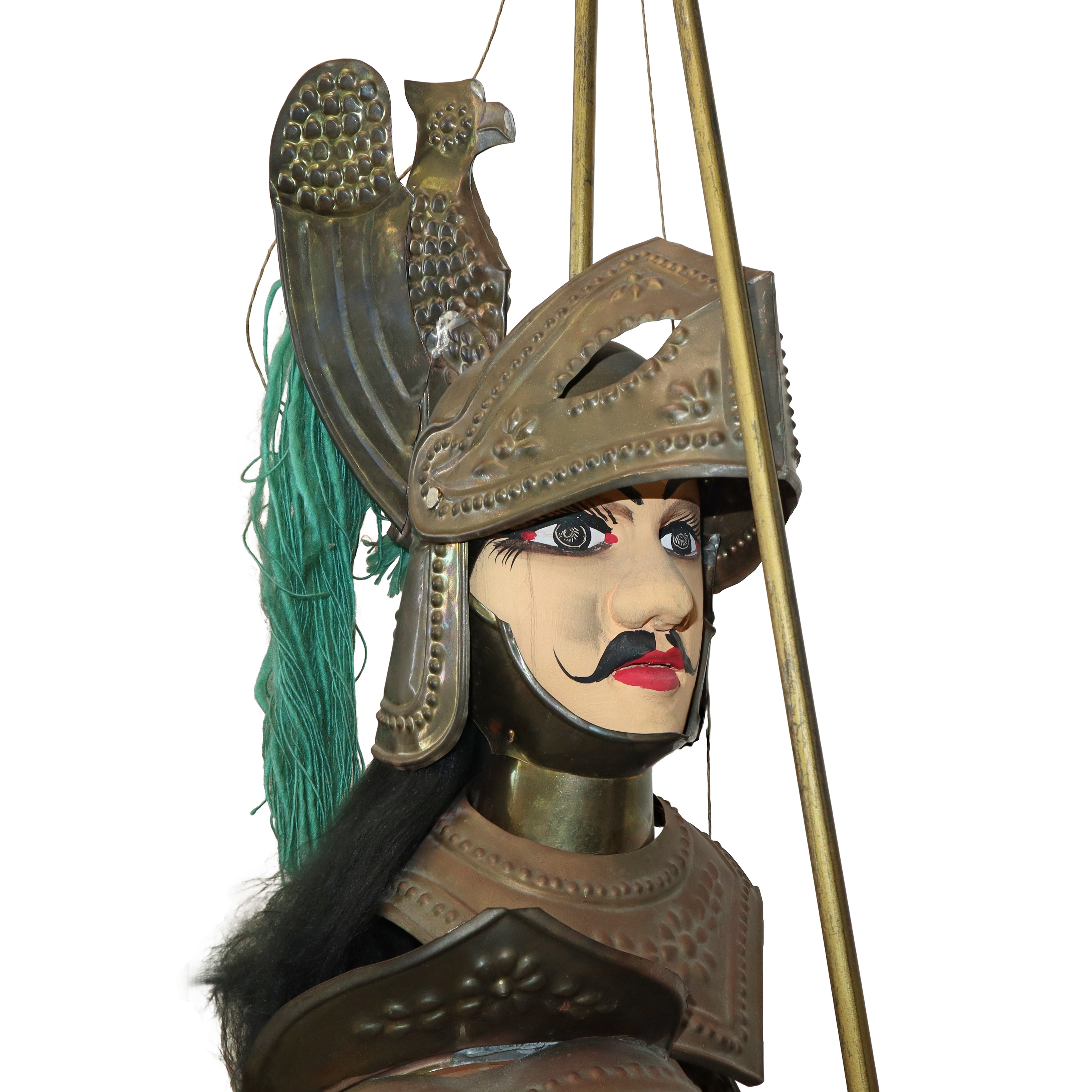 Pupo di Sicilia con armatura in metallo bronzato e vestiti e mantello rosso