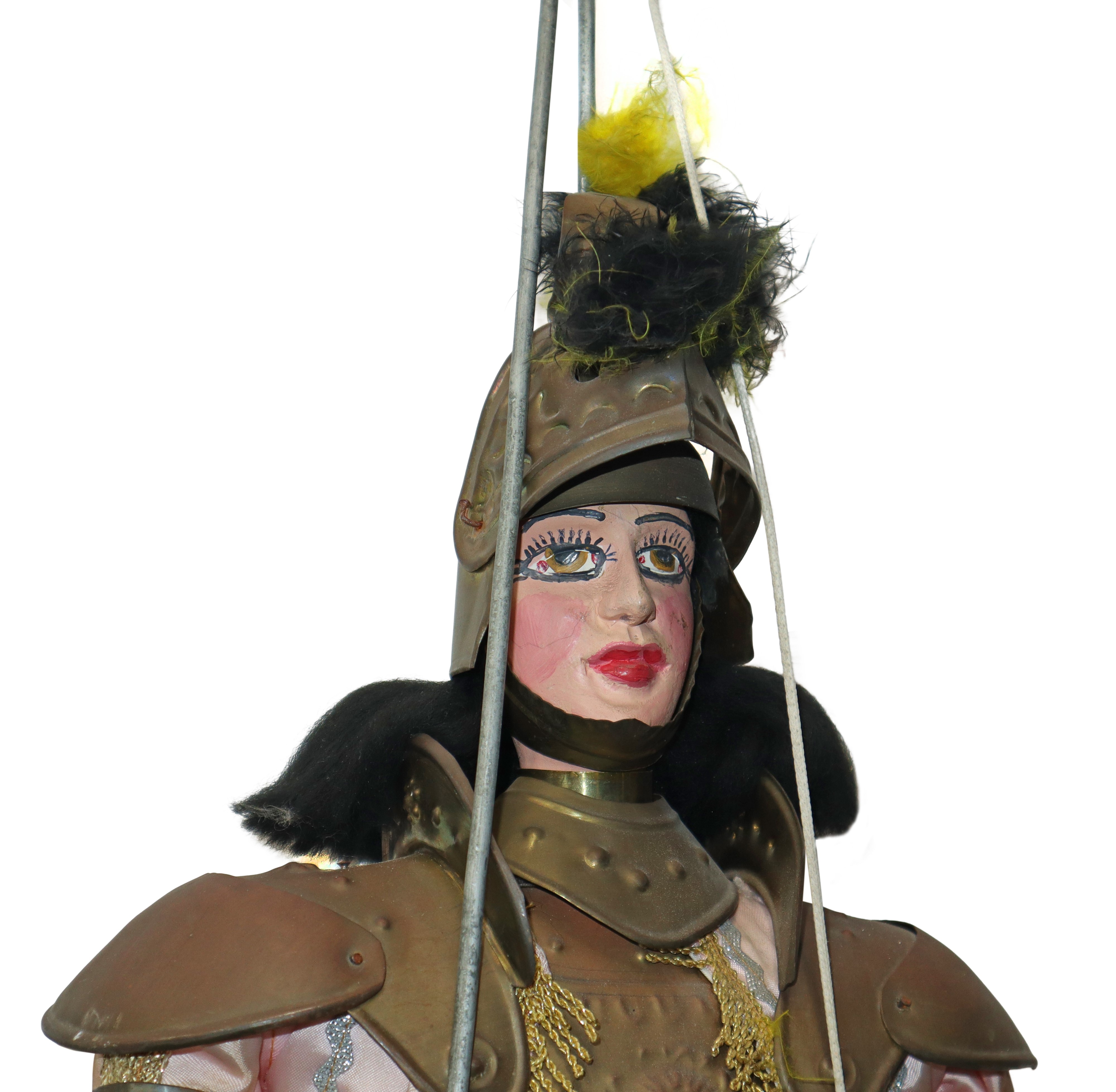 Pupo siciliano con armatura in metallo e vestiti in tessuto rosa