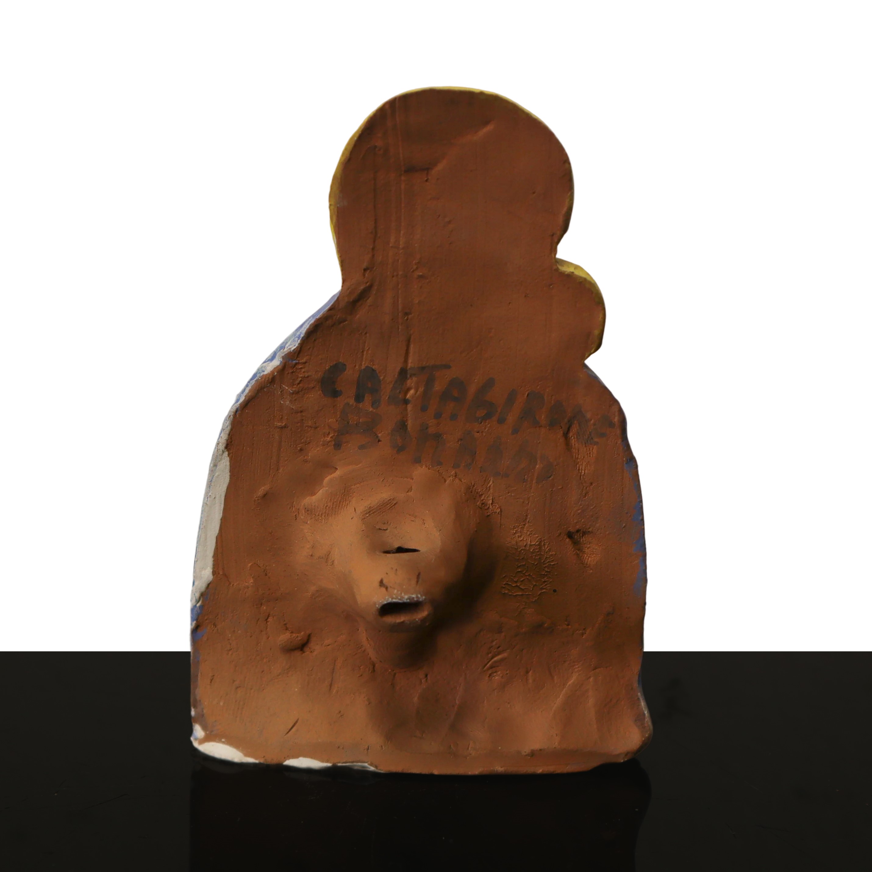 Fischietto in terracotta nella guisa di Madonna e bambino