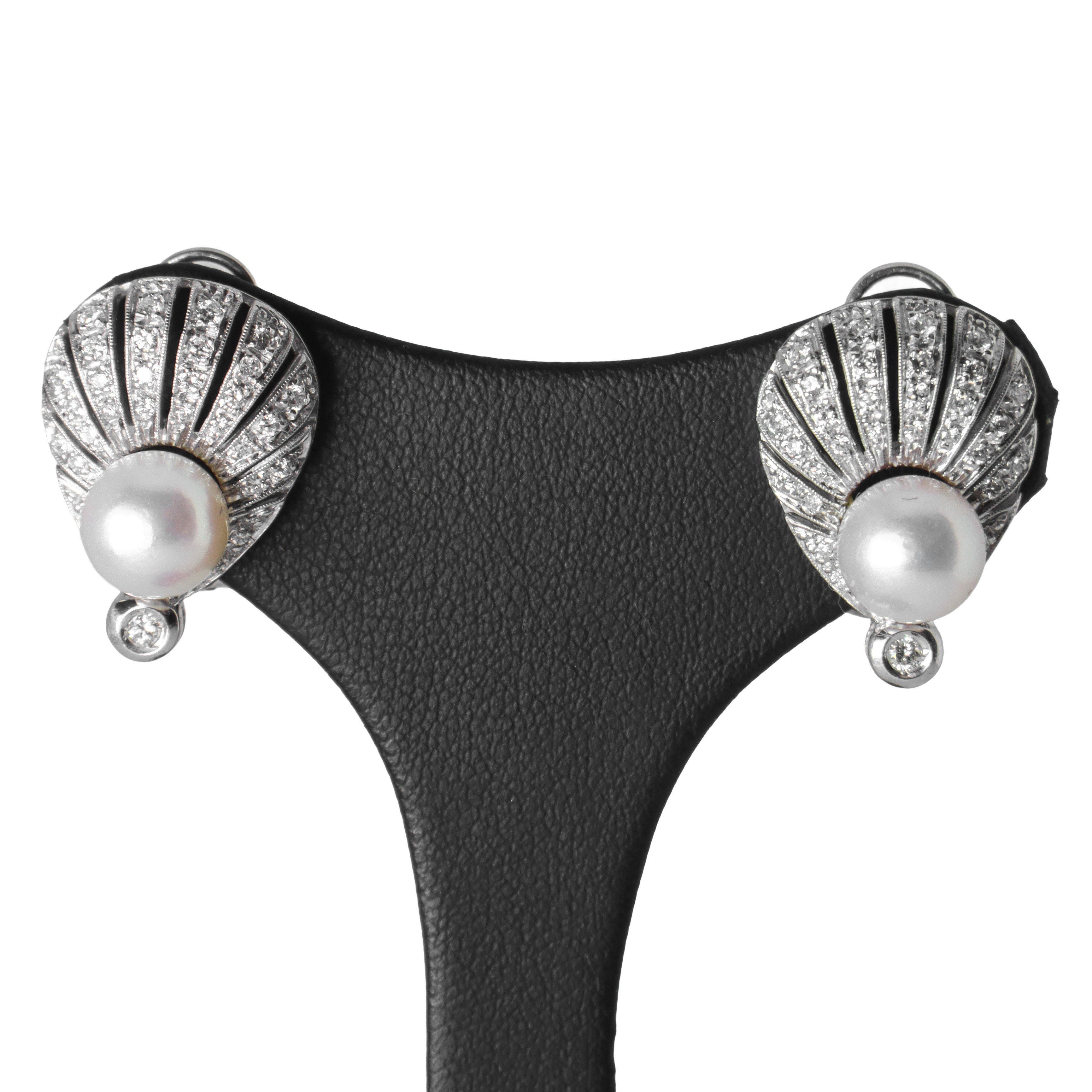 Orecchini in oro bianco 18 kt e perle giapponesi