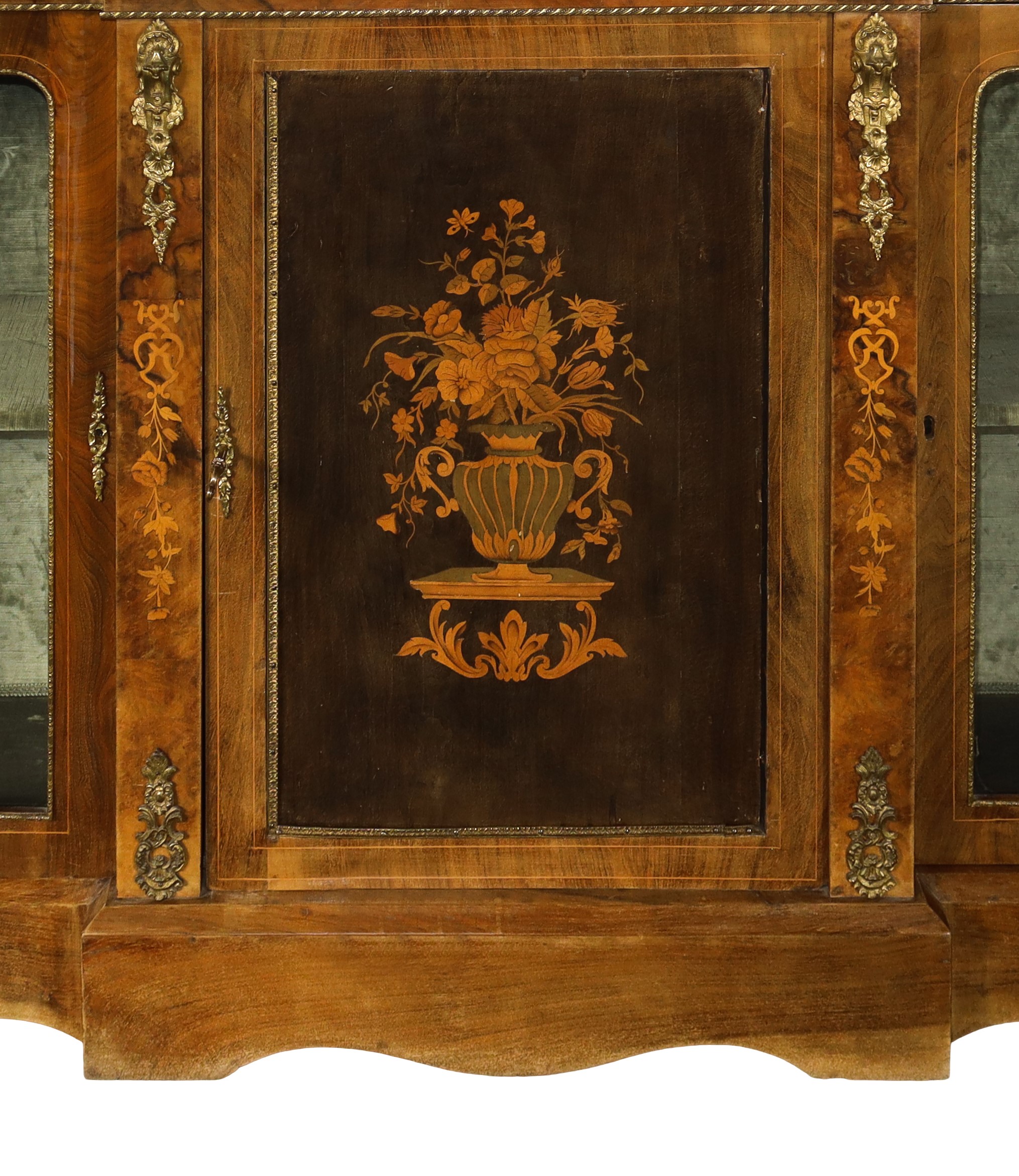 Cabinet Vittoriano in Radica di Noce con Intarsi in Legni Chiari, Sportello Centrale e Due Latera...