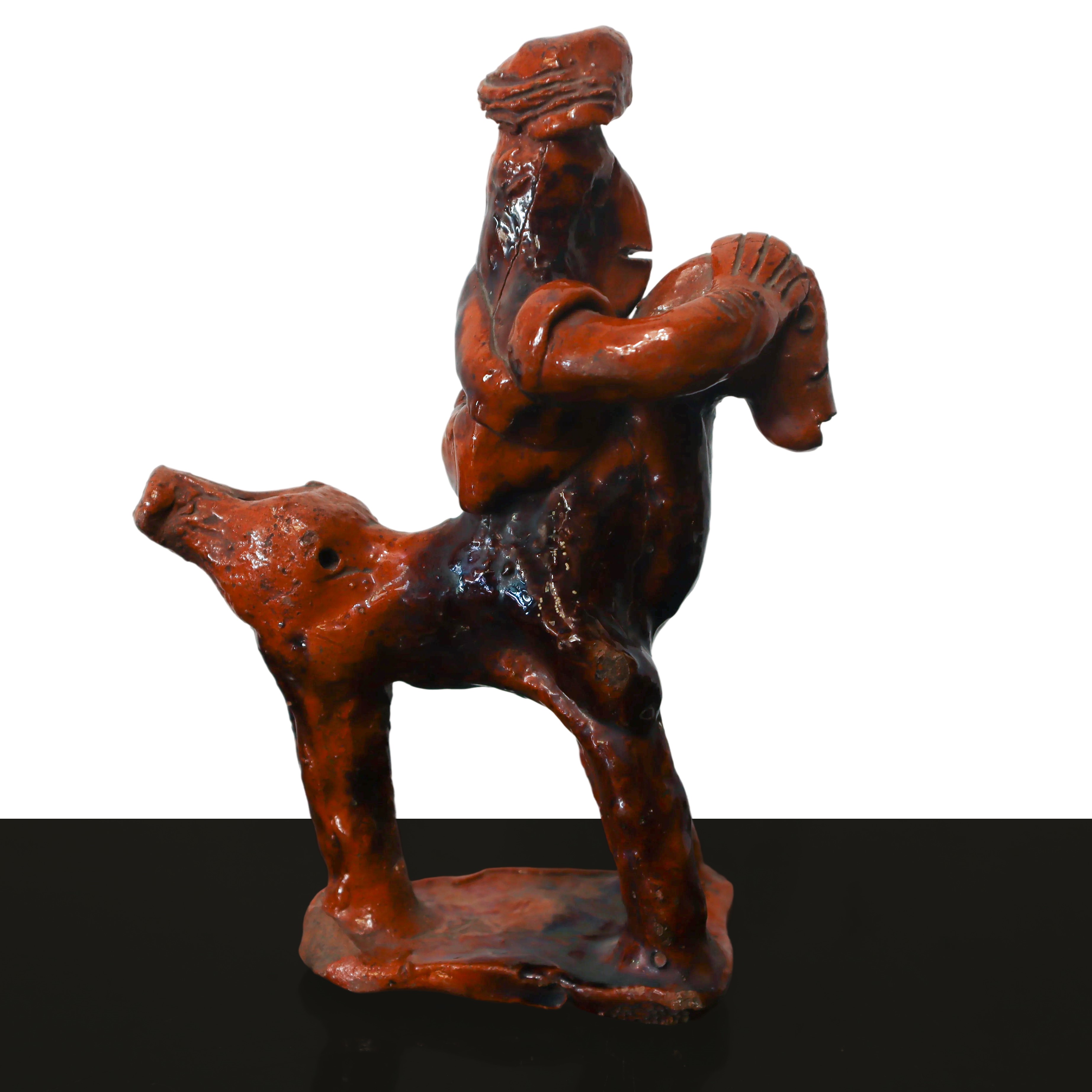 Fischietto a guisa di uomo a cavallo, ceramica, h 17.5 cm