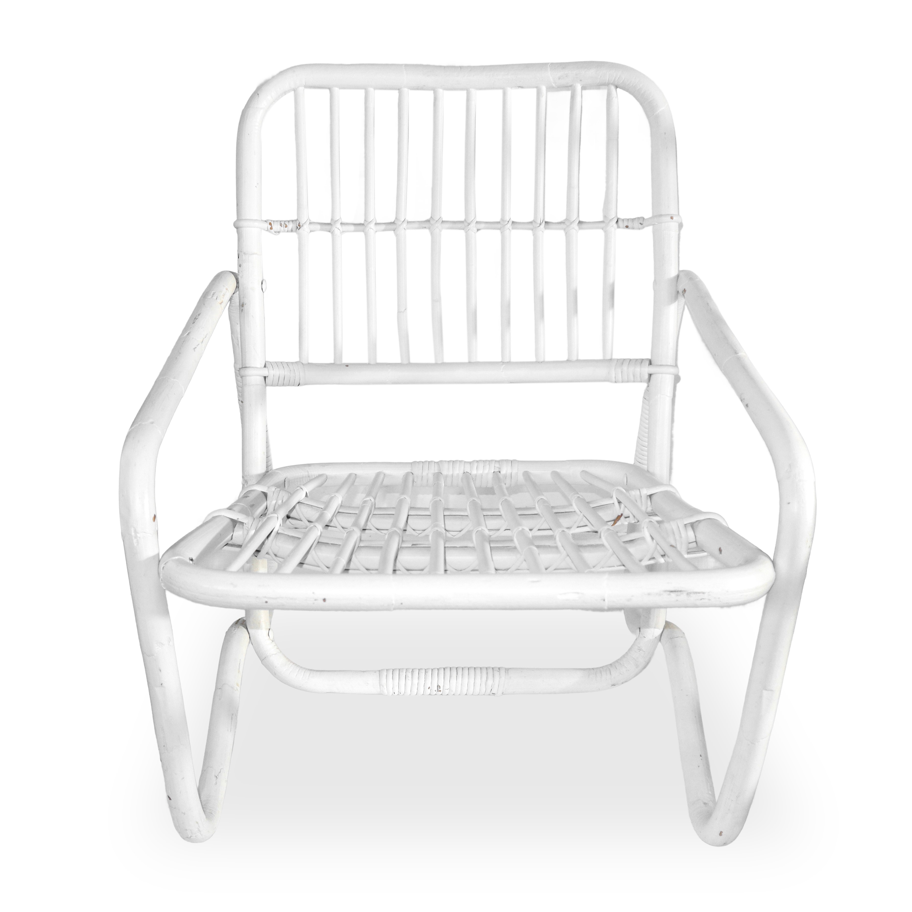 Coppia di sedie in rattan smaltato bianco