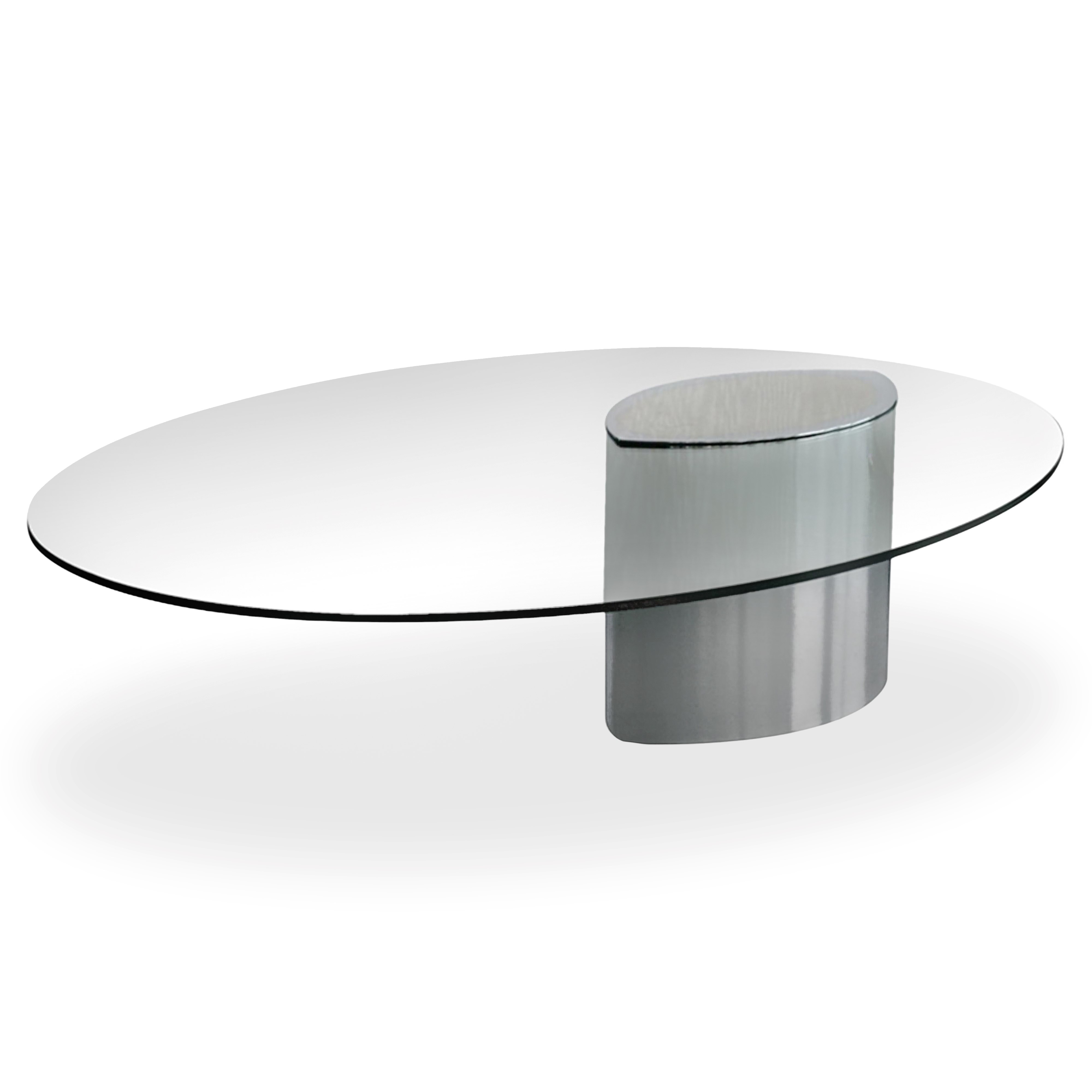 Tavolo modello Lunario con struttura in acciaio e piano ovale in cristallo molato