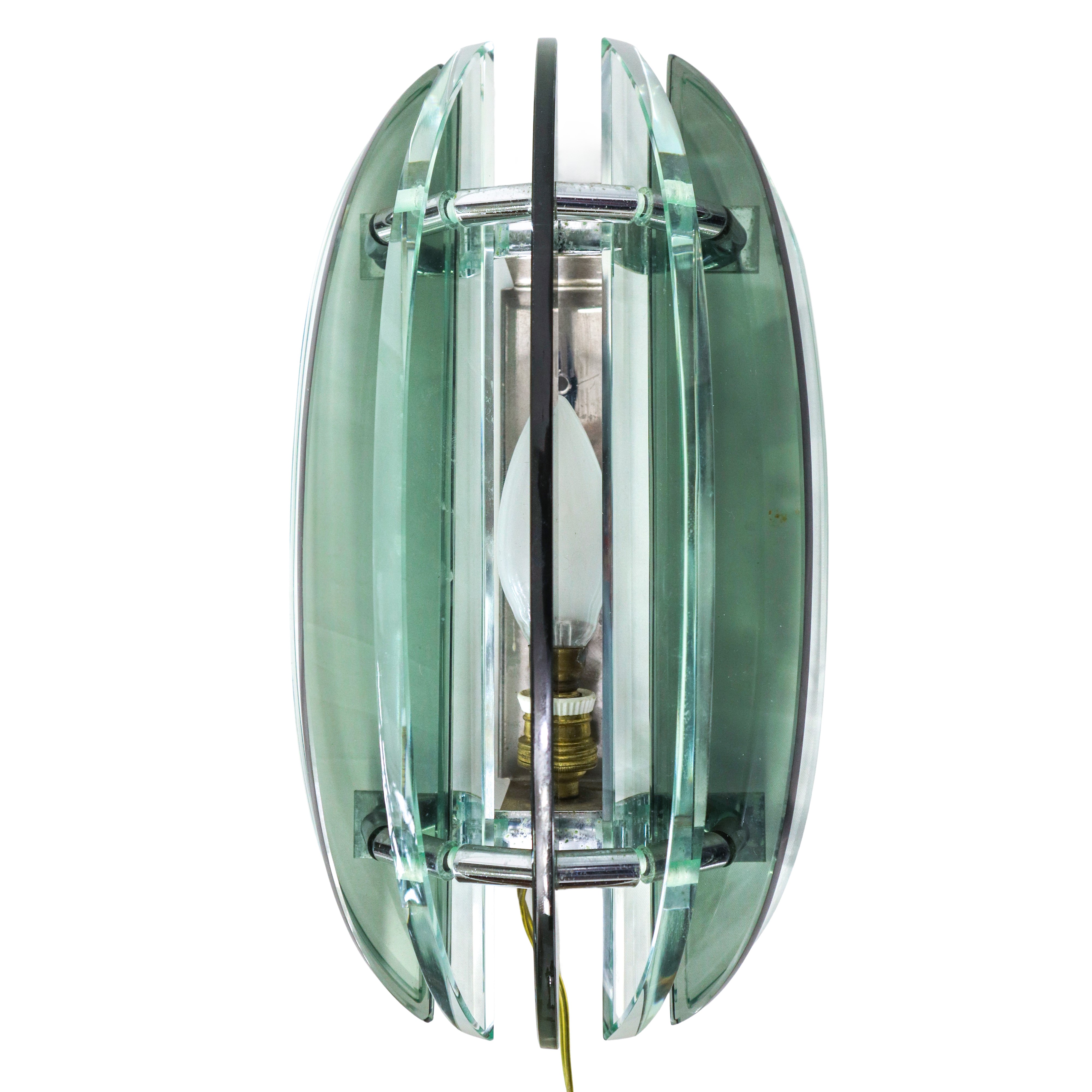 Coppia di applique Veca in metallo e vetro verde