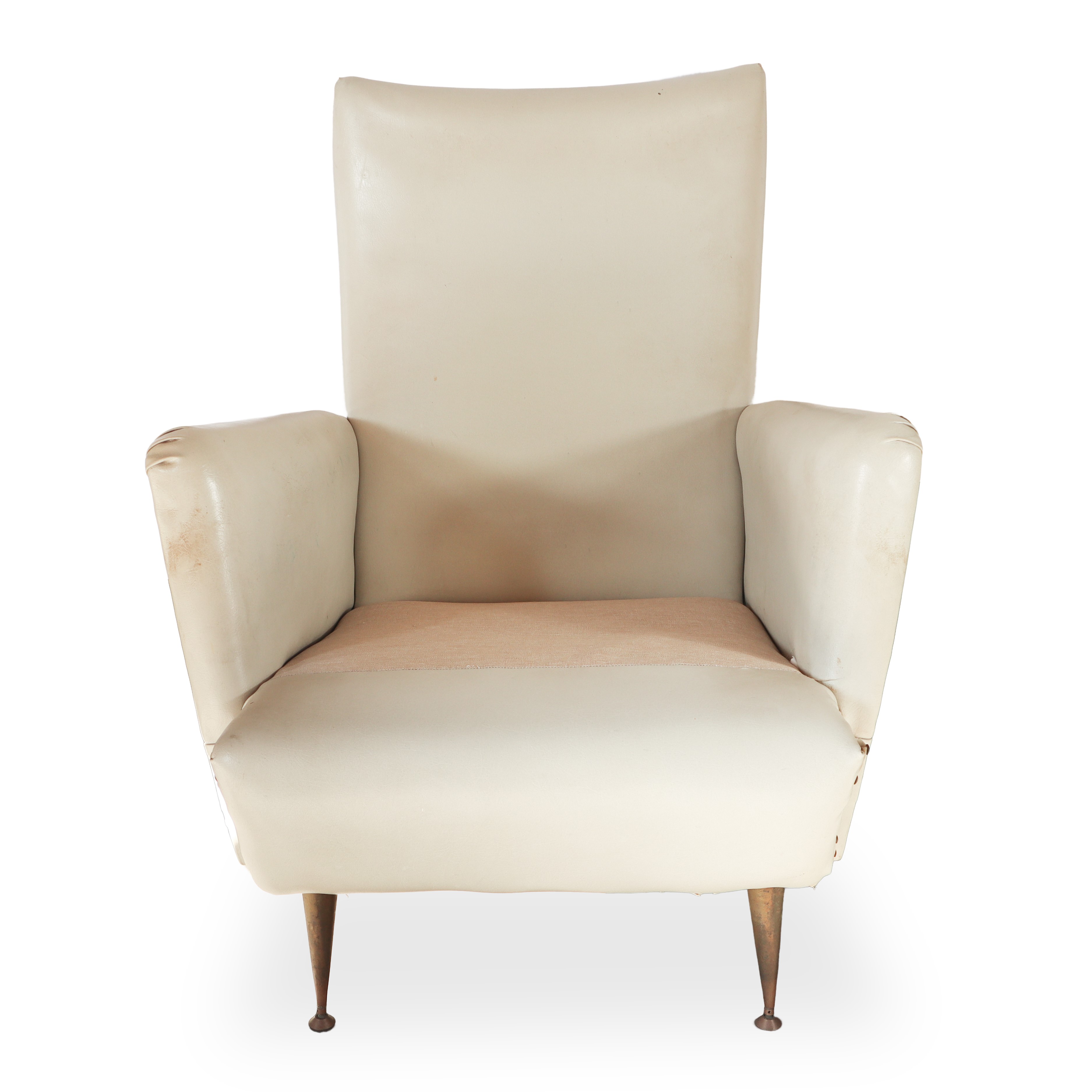 Poltrona in similpelle bianca con poggiapiedi