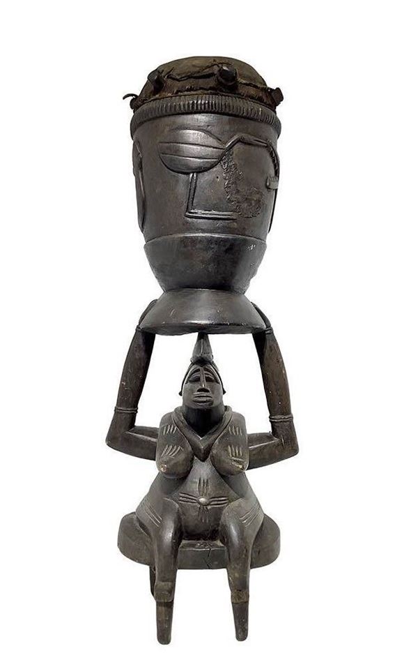 Tamburo Yoruba, Drum Statue, Nigeria, 1950 circa. H cm 103