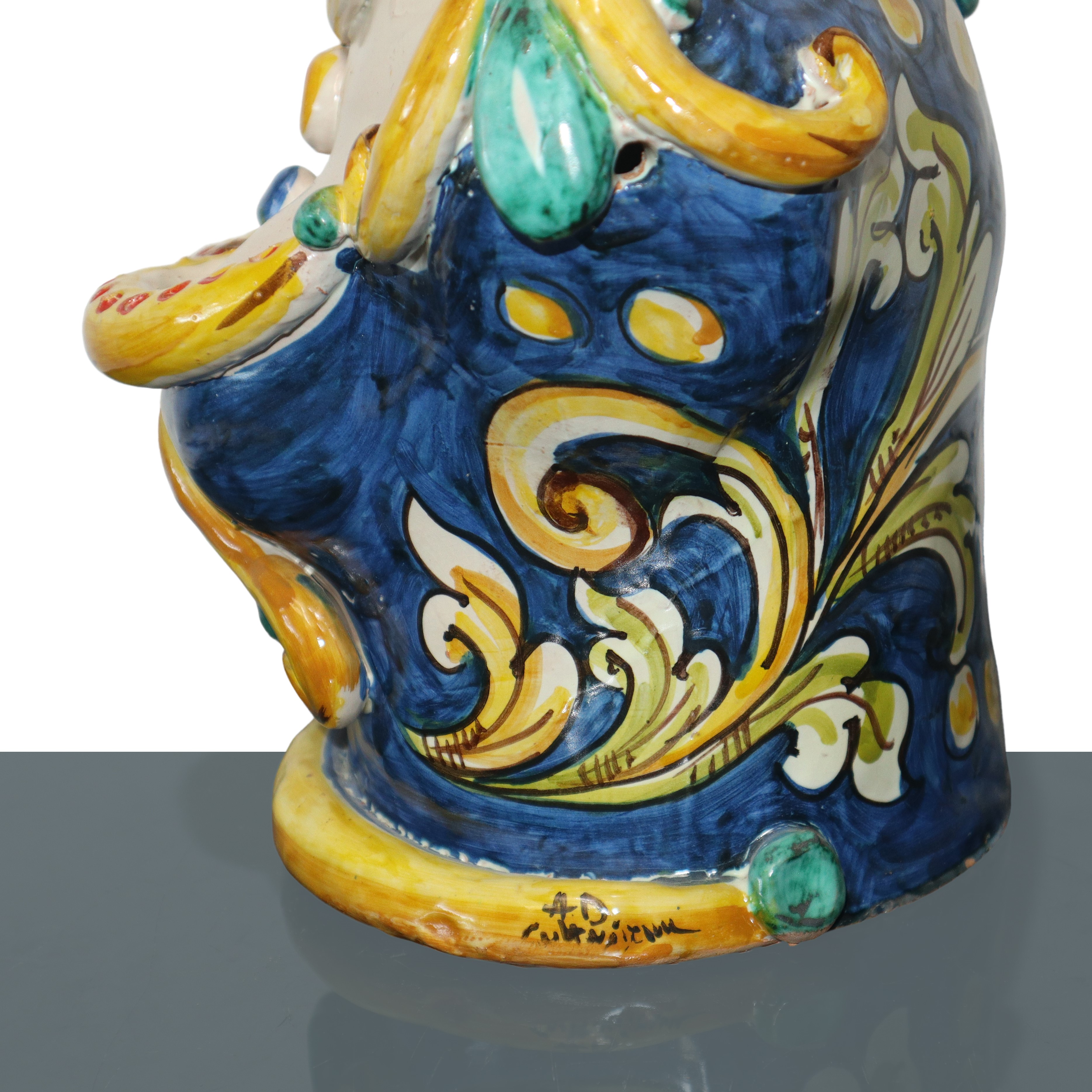 Busti in terracotta re e regina in maiolica invetriata e dipinta policroma