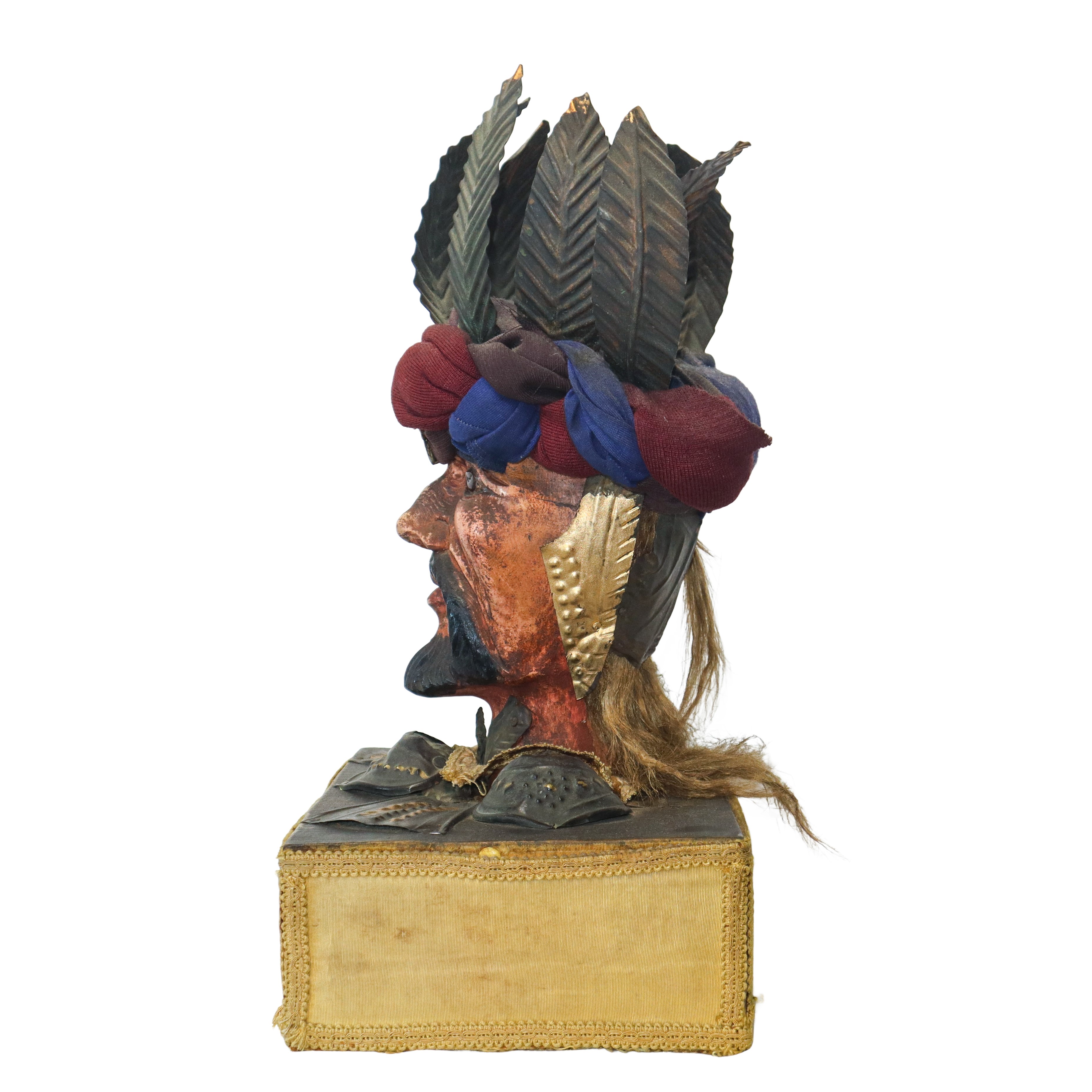 Coppia di teste di pupi siciliani con base