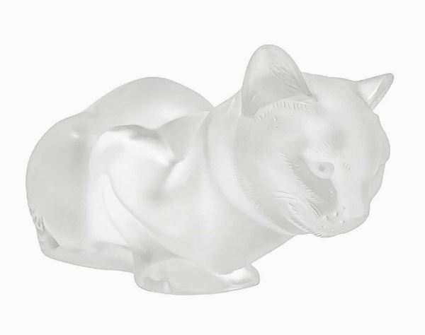 Gatto in vetro Lalique.  H cm 11. Larghezza cm 21
