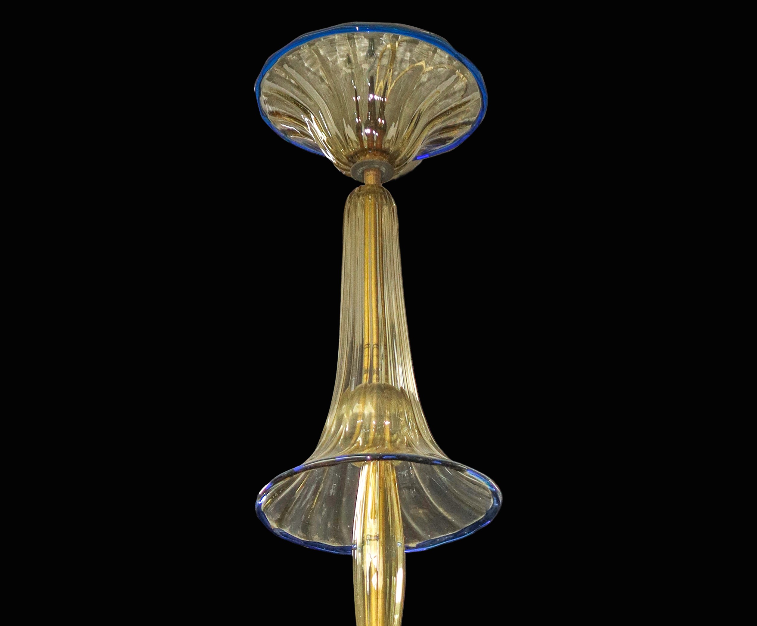 Lampadario in vetro di Murano color pagliesco con perfilo blu