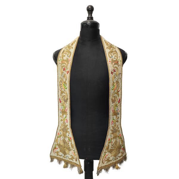 Fabric stole with silk and gold embroidery