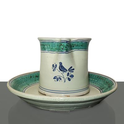 Versatotoio in Maiolica di Caltagirone con Uccellino sul Fronte con Piatto in Maiolica di Caltagi...