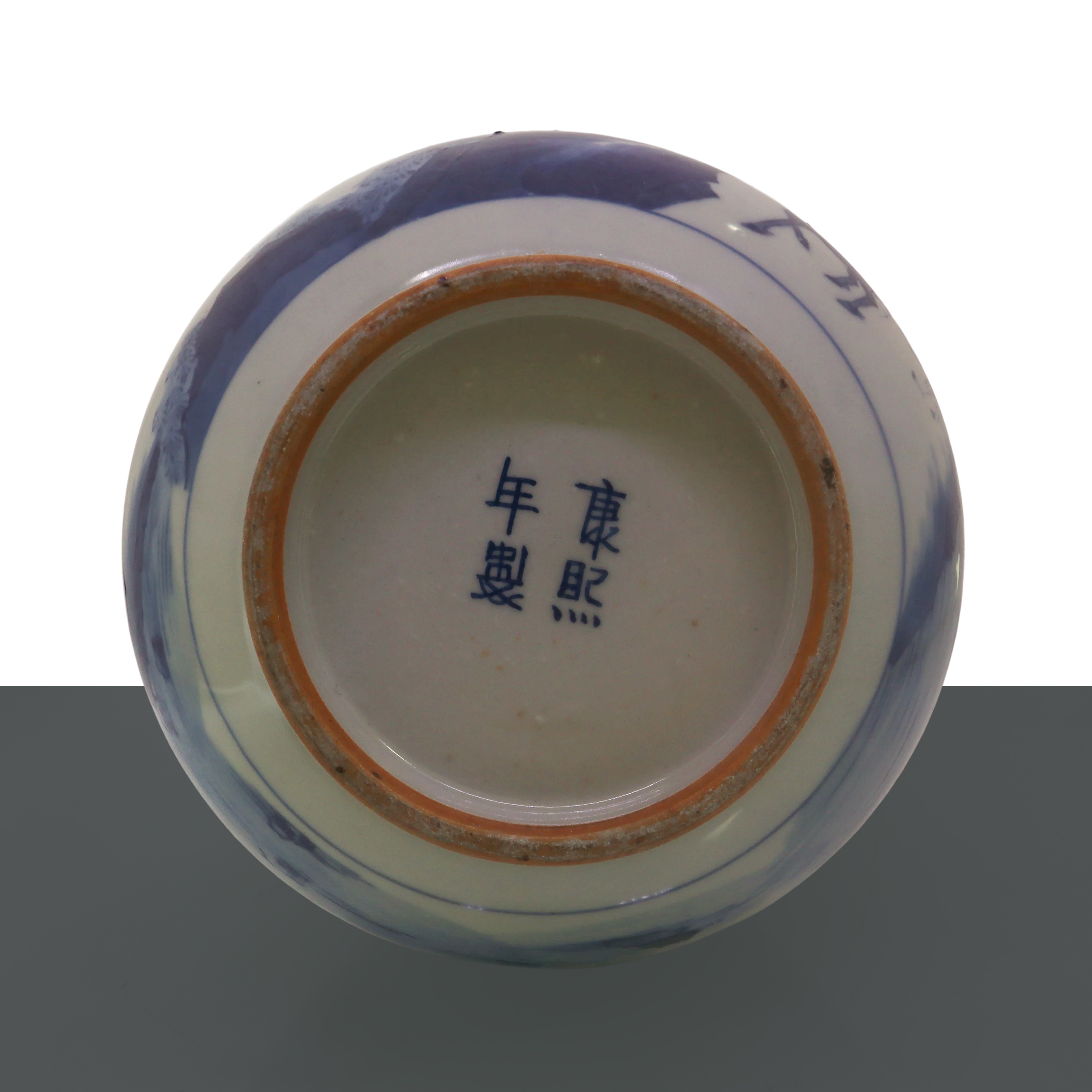 Vaso a bottiglia stile Kangxi nei toni bianco e blu