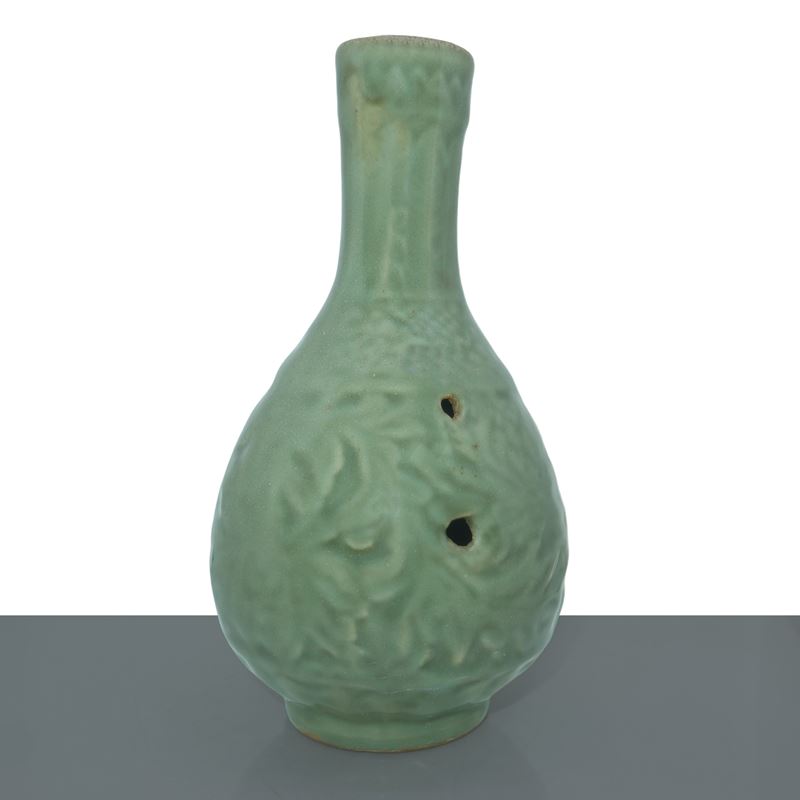 Forno Longquan, vaso celadon smaltato nei toni del verde