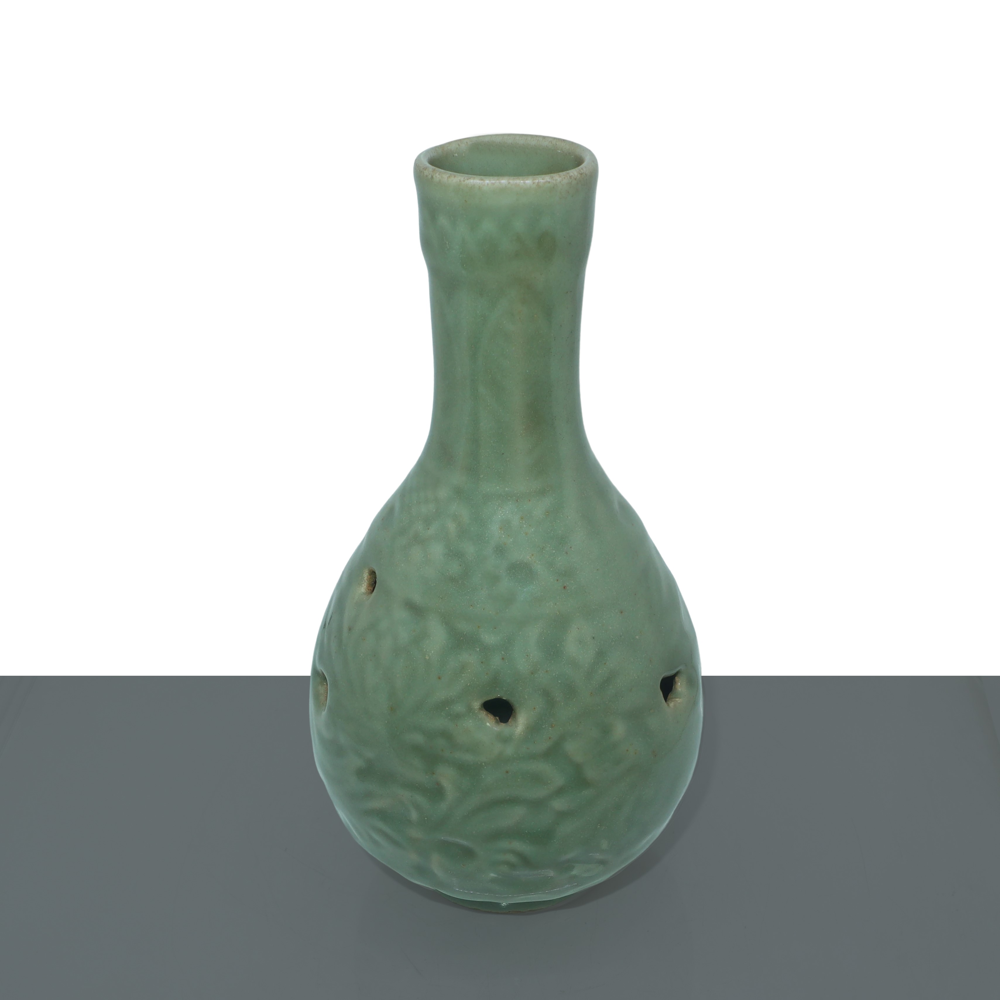 Forno Longquan, vaso celadon smaltato nei toni del verde