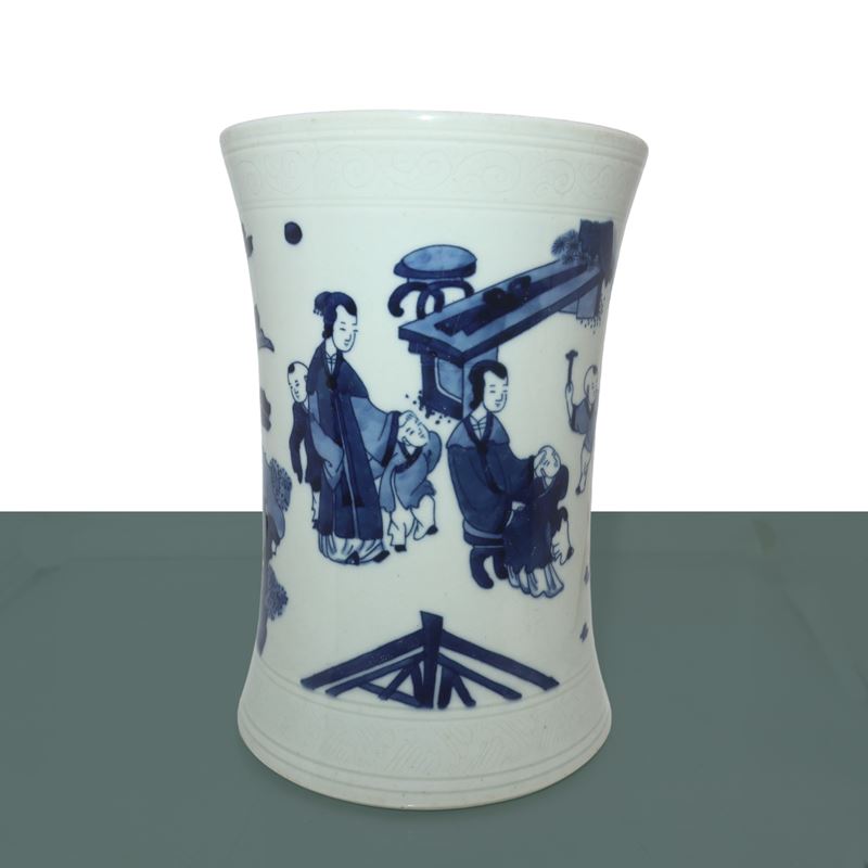 Portapenne in Ceramica Bianco con Decori Blu Raffiguranti Bambini che Giocano
