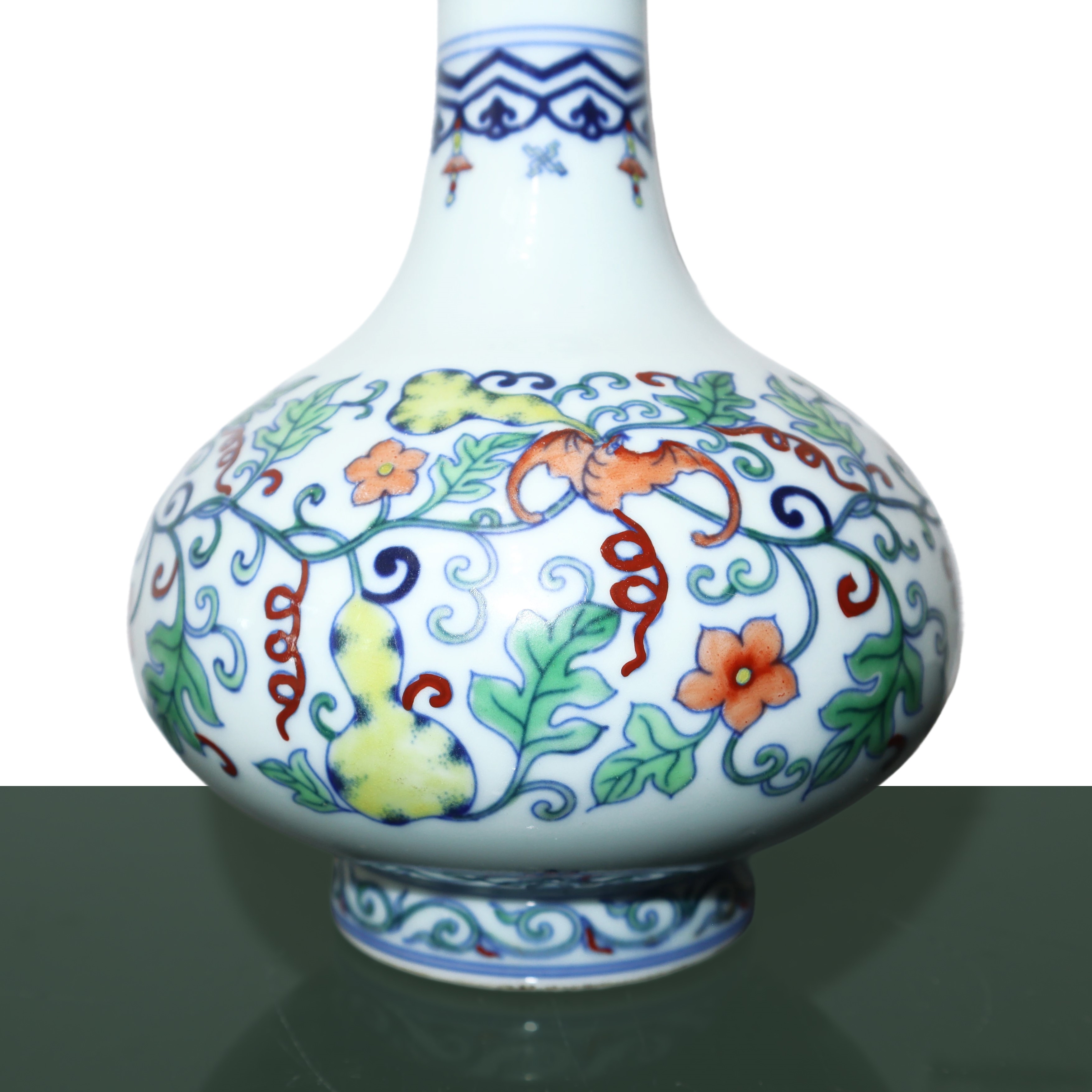 Vaso cinese in porcellana Doucai