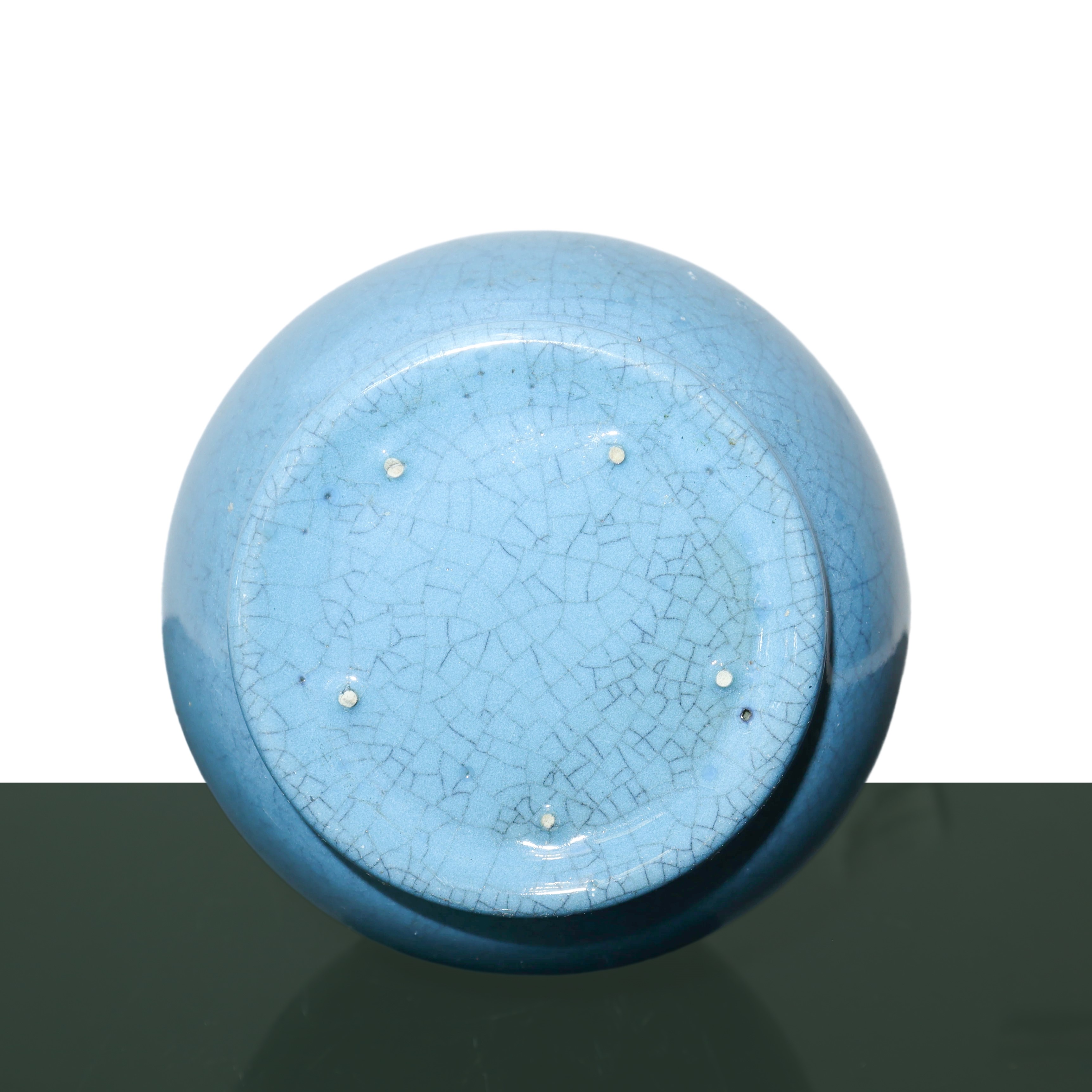 Vaso cinese in porcellana azzurra con iscrizioni incise