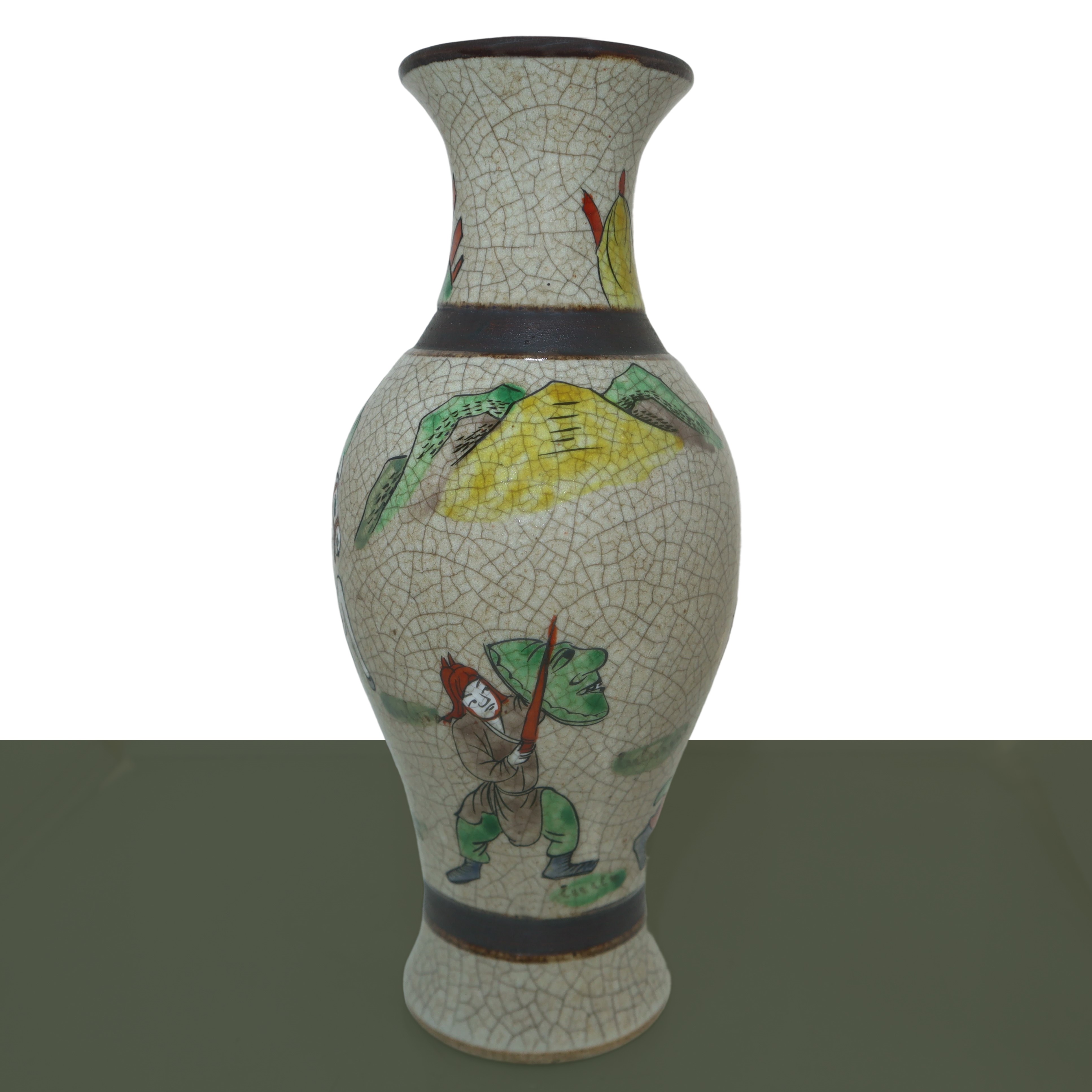 Coppia di vasi con decoro policromo raffigurante soldati