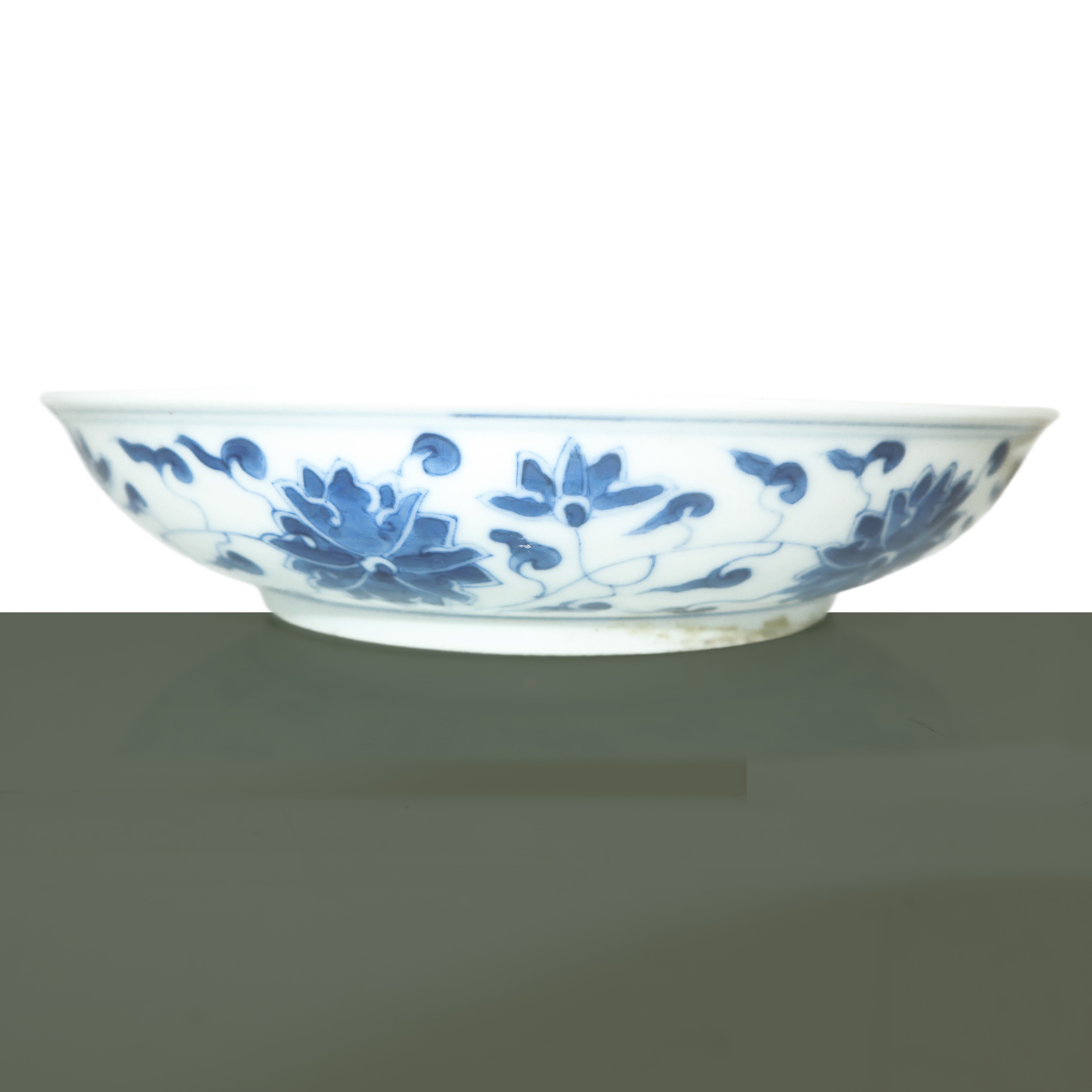 Coppia di piatti cinesi nei toni bianco e blu