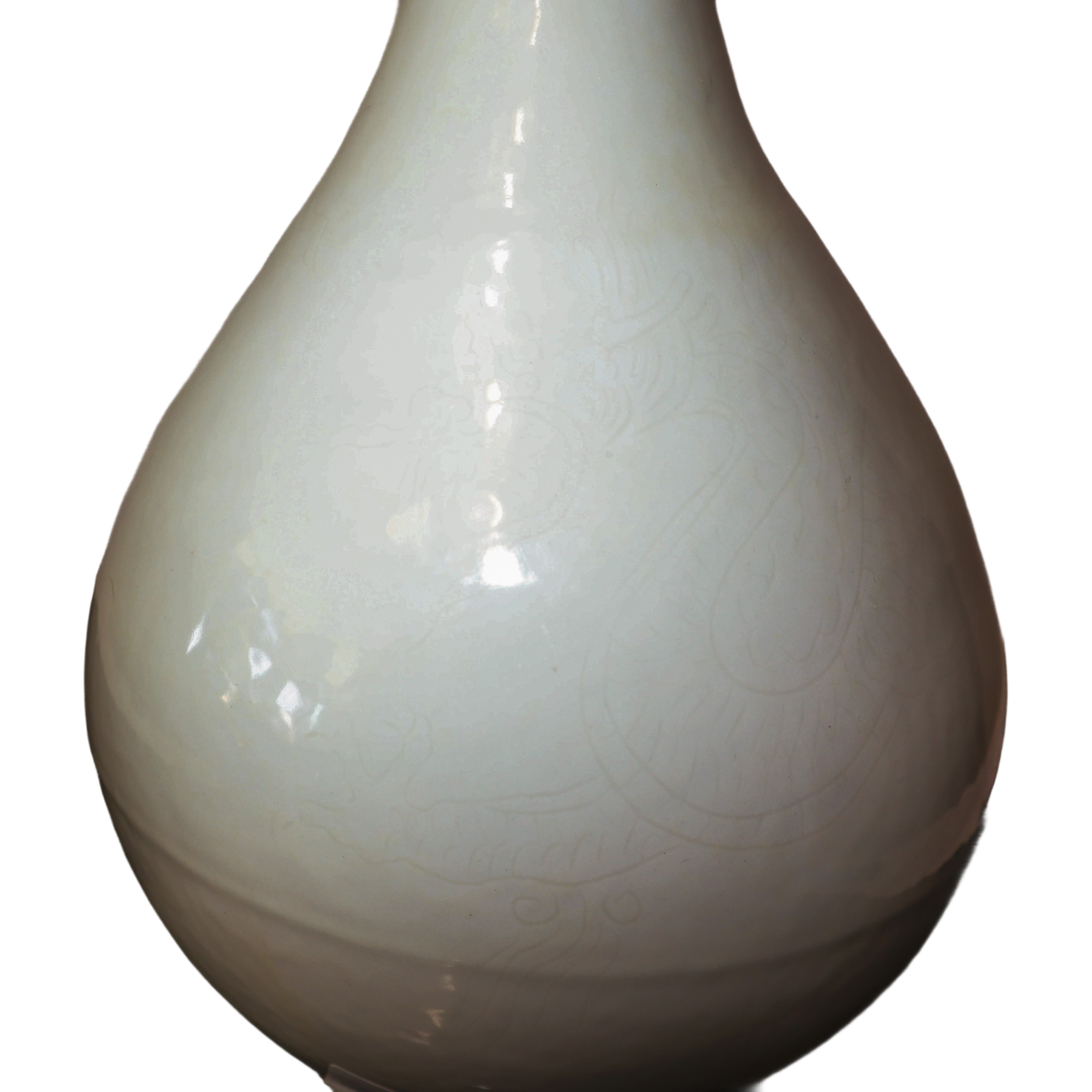 Vaso cinese in porcellana bianca