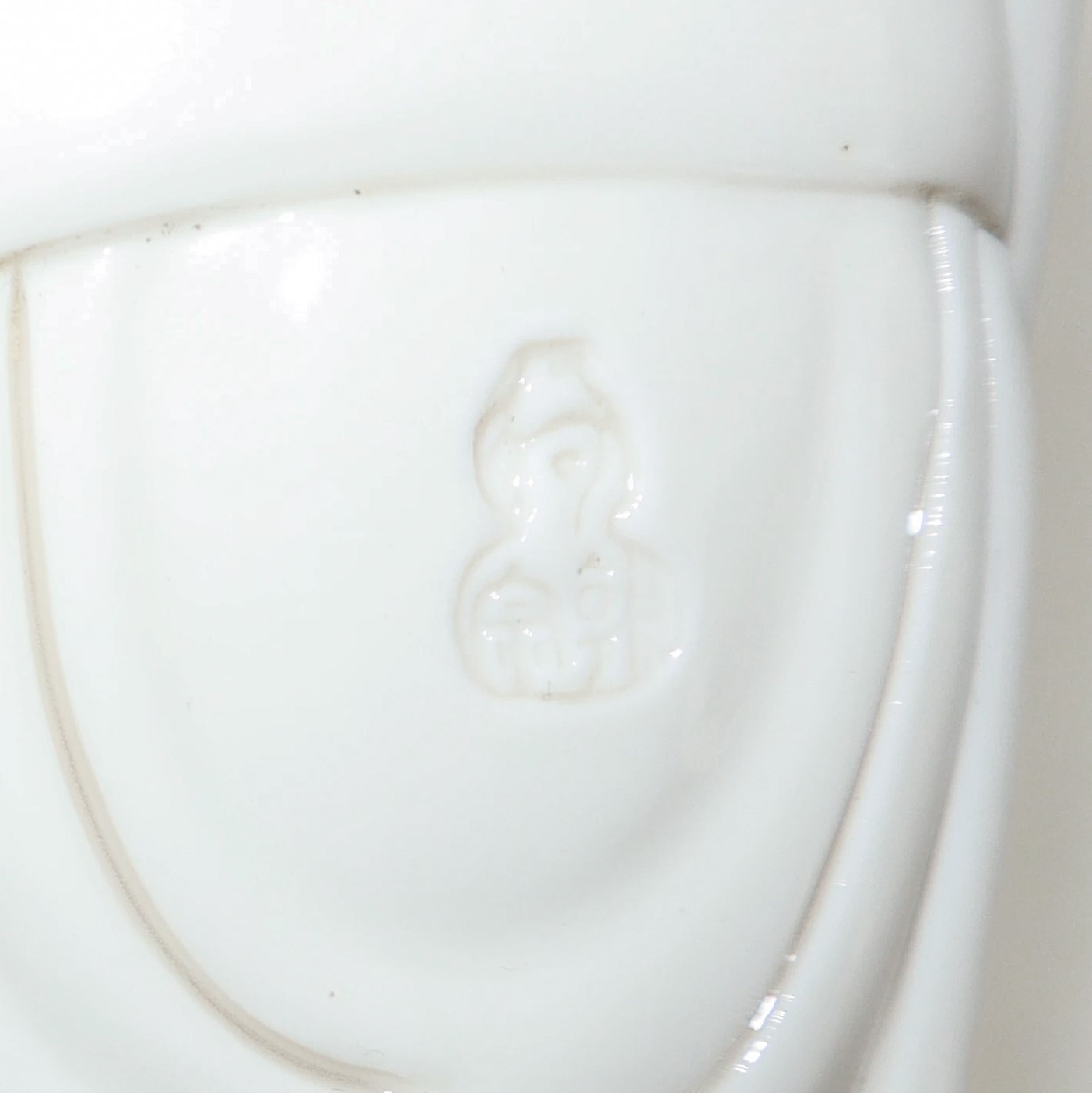 Scultura in ceramica Dehua raffigurante uomo