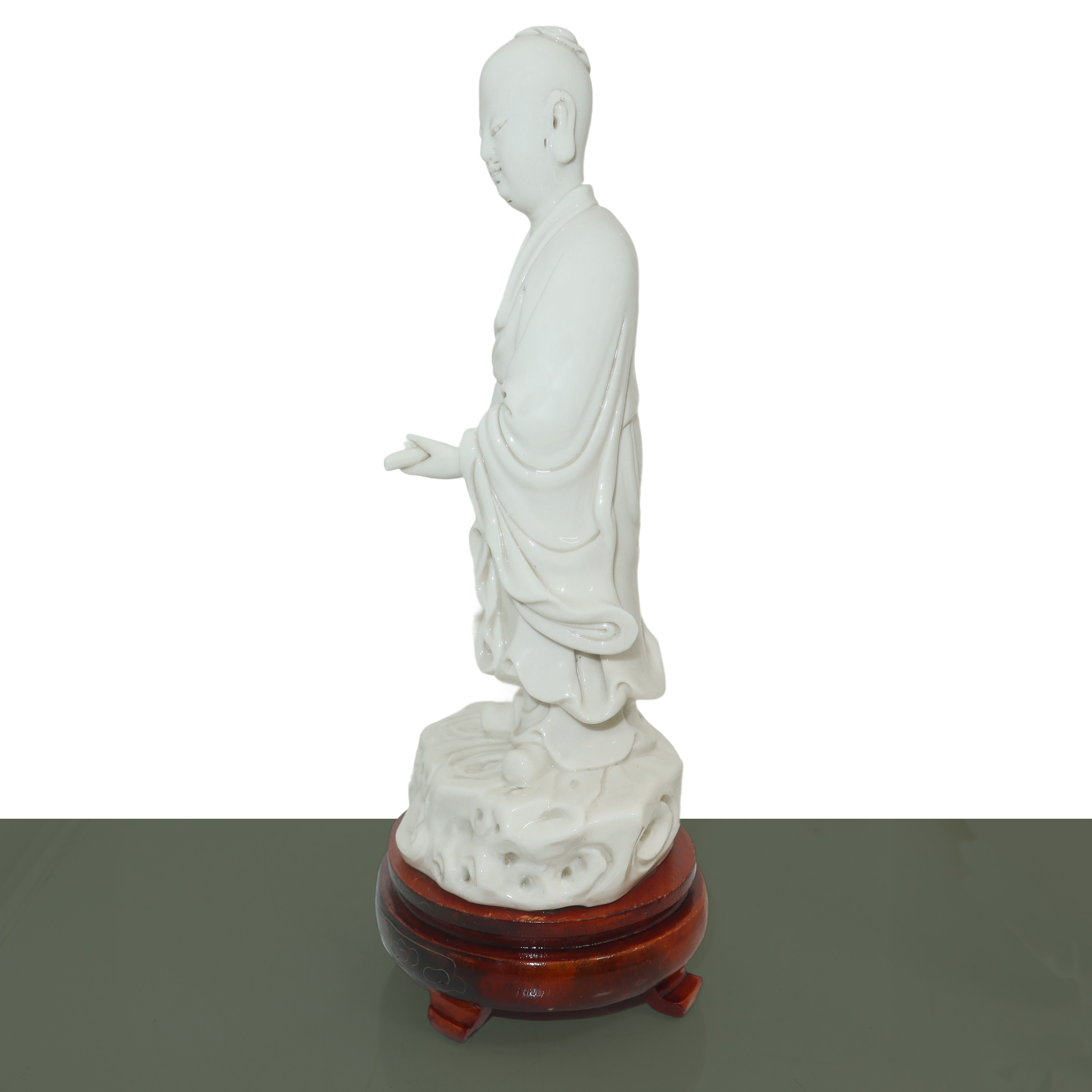 Scultura in Ceramica Dehua Raffigurante Uomo