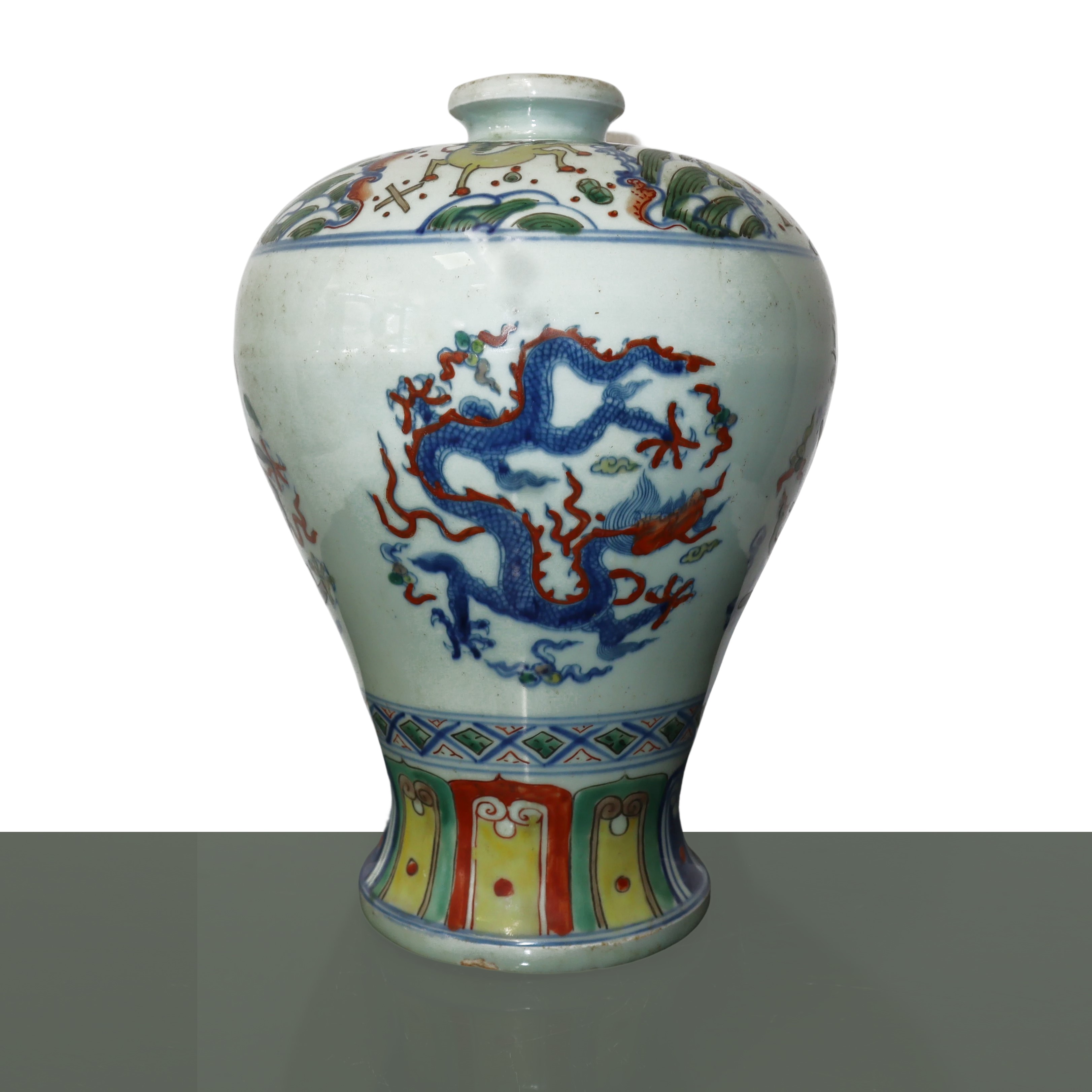 Vaso cinese Doucai Meiping dipinta con motivi tradizionali di dragoni