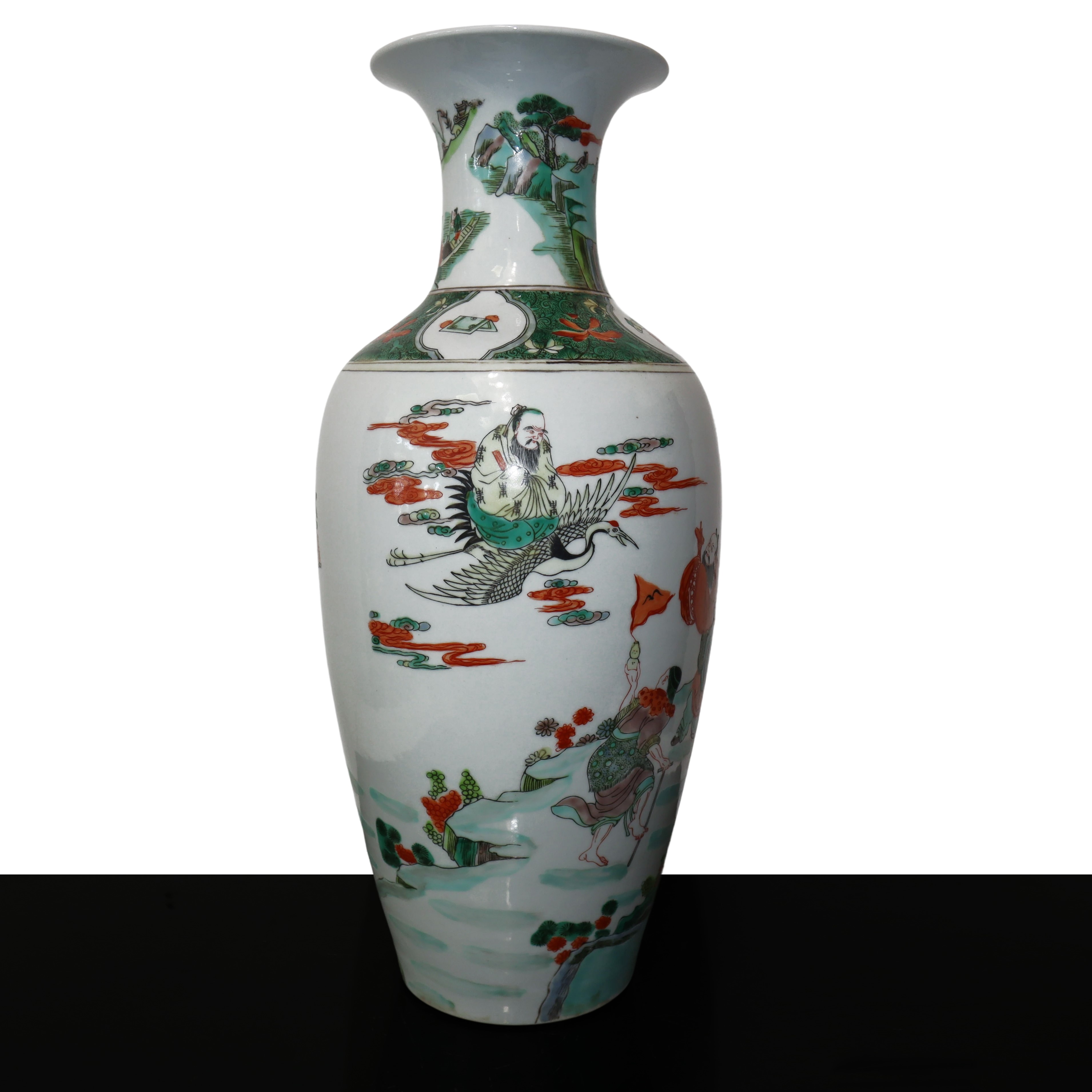 Vaso cinese in porcellana decorato con scene di grande valore storico