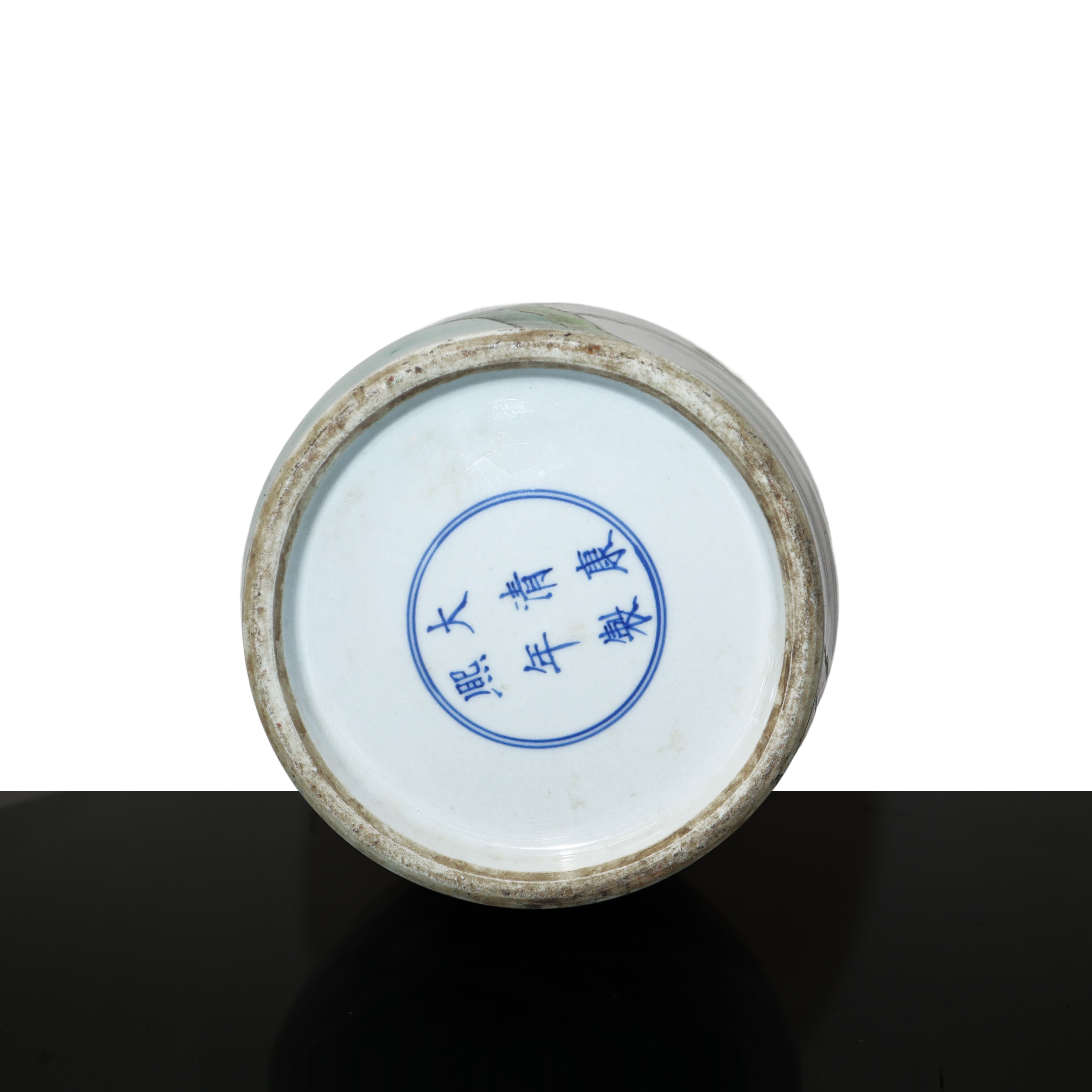 Vaso cinese in porcellana decorato con scene di grande valore storico