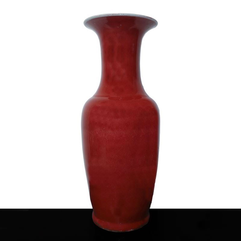 Vaso cinese in ceramica rosso sangue di bue
