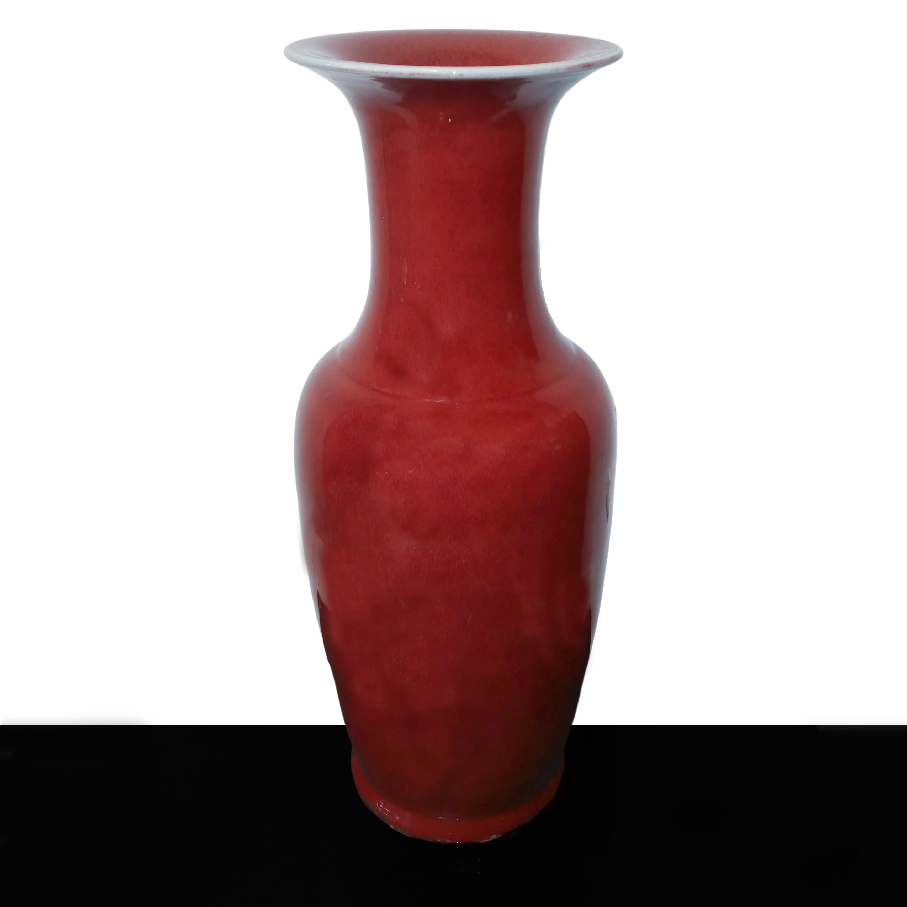 Vaso cinese in ceramica rosso sangue di bue