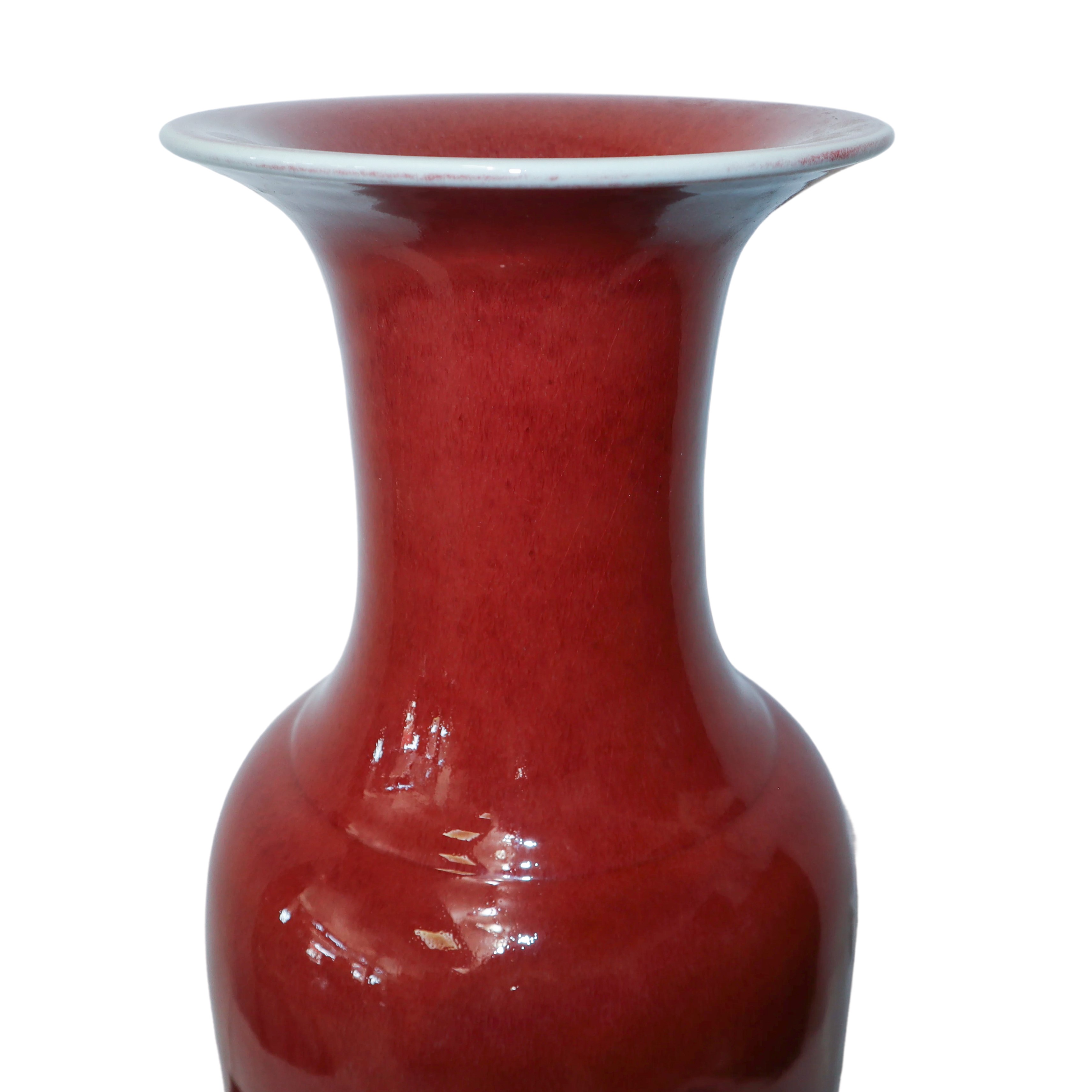 Vaso cinese in ceramica rosso sangue di bue