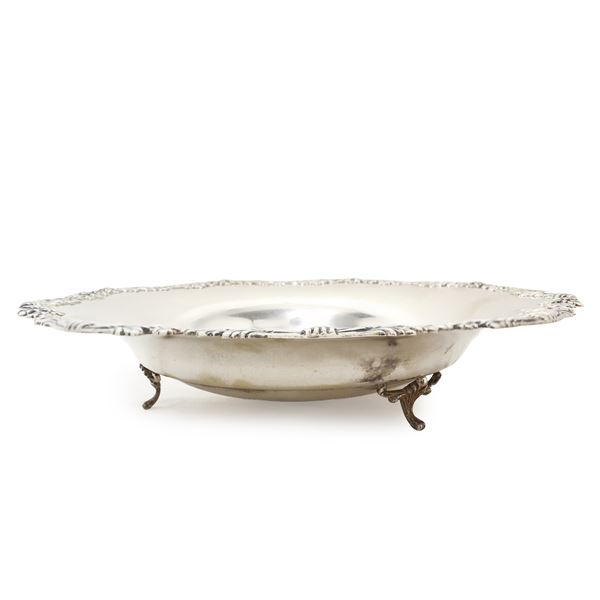 800 silver stand with embossed edge with leaf motifs